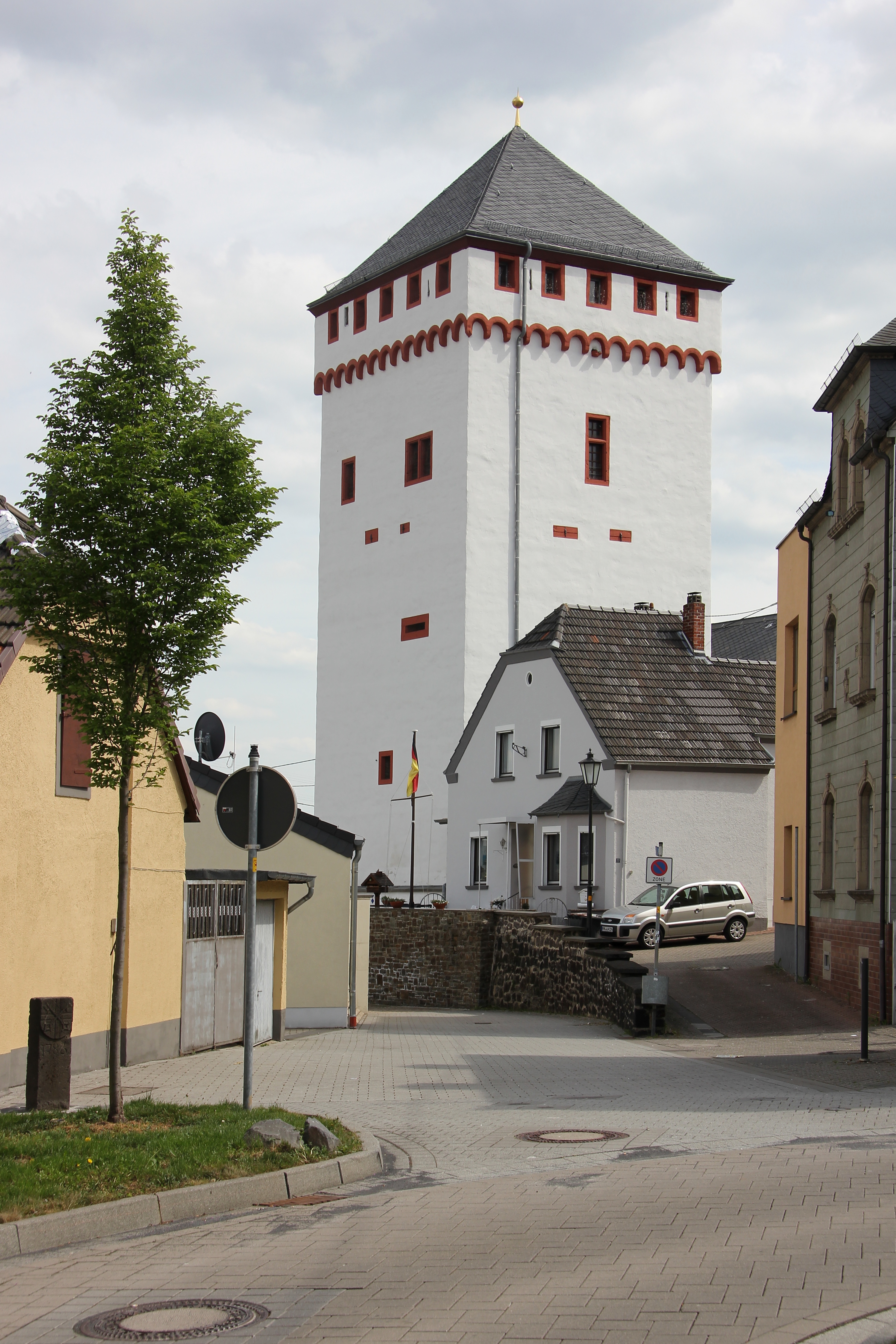 Weißenthurm - Weißer Turm (2015-04-29)