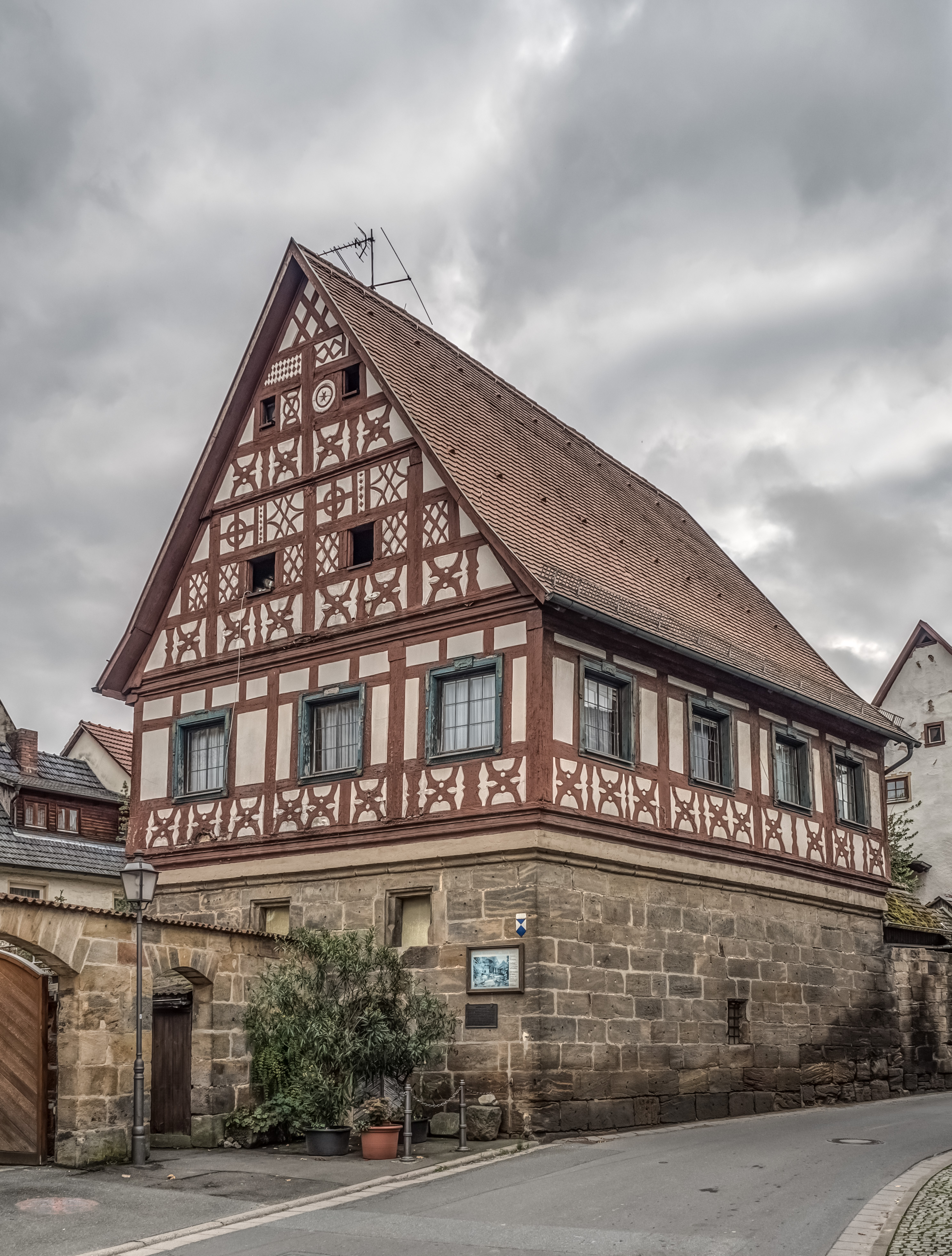 Weismain-house-270192