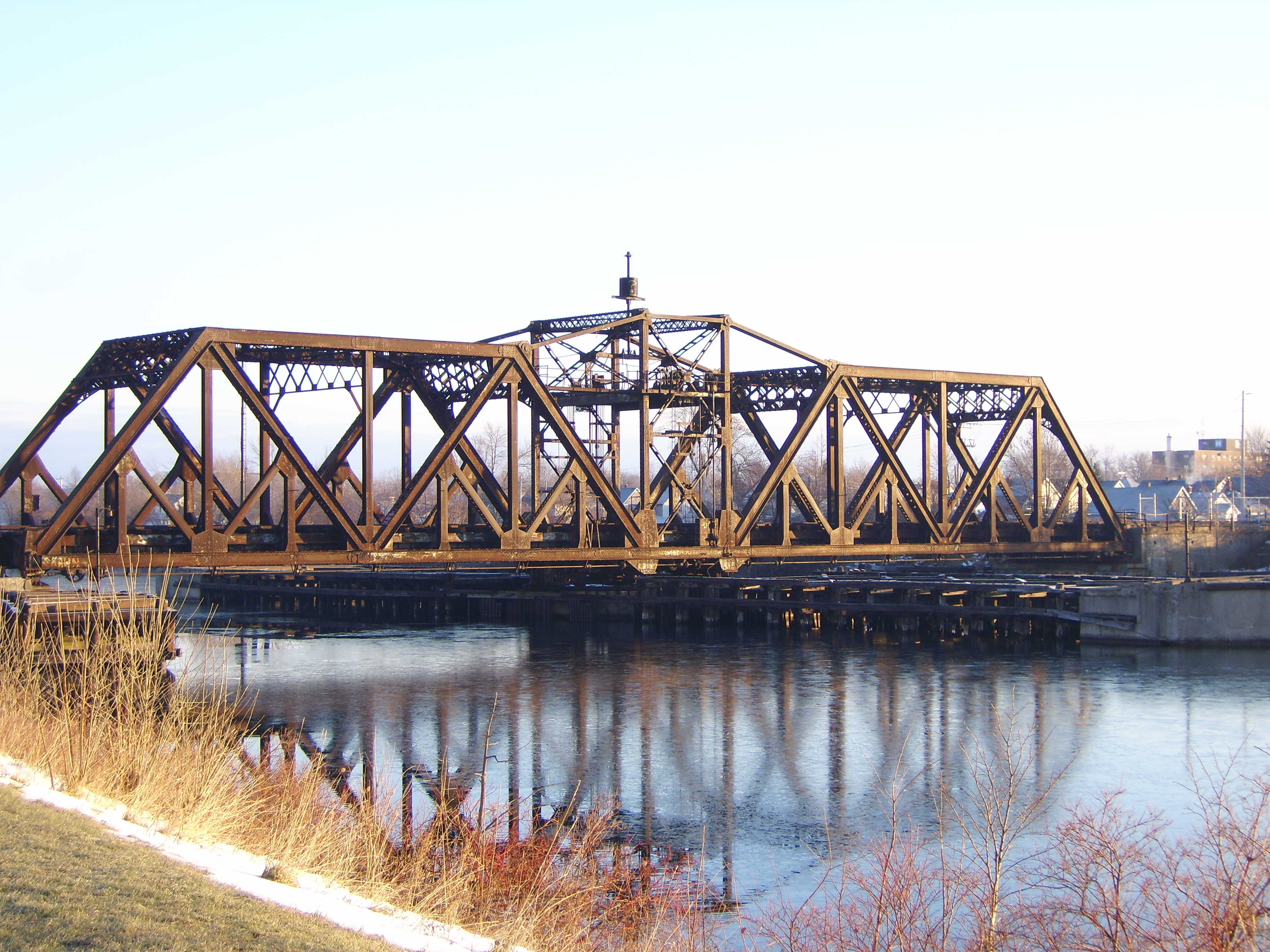 Welland Canal bridge 15 - 1