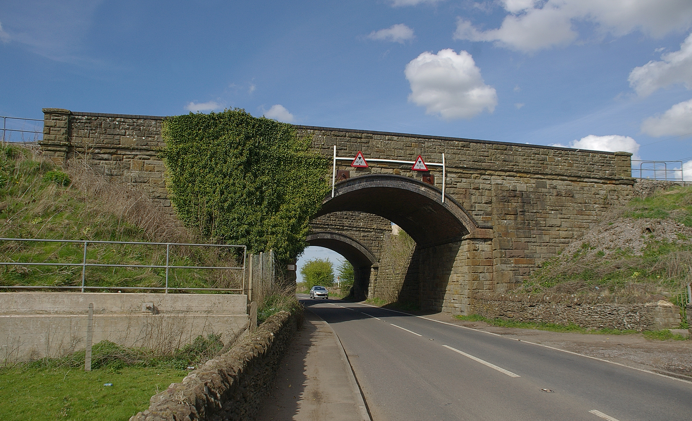 Westerleigh Junction MMB 03