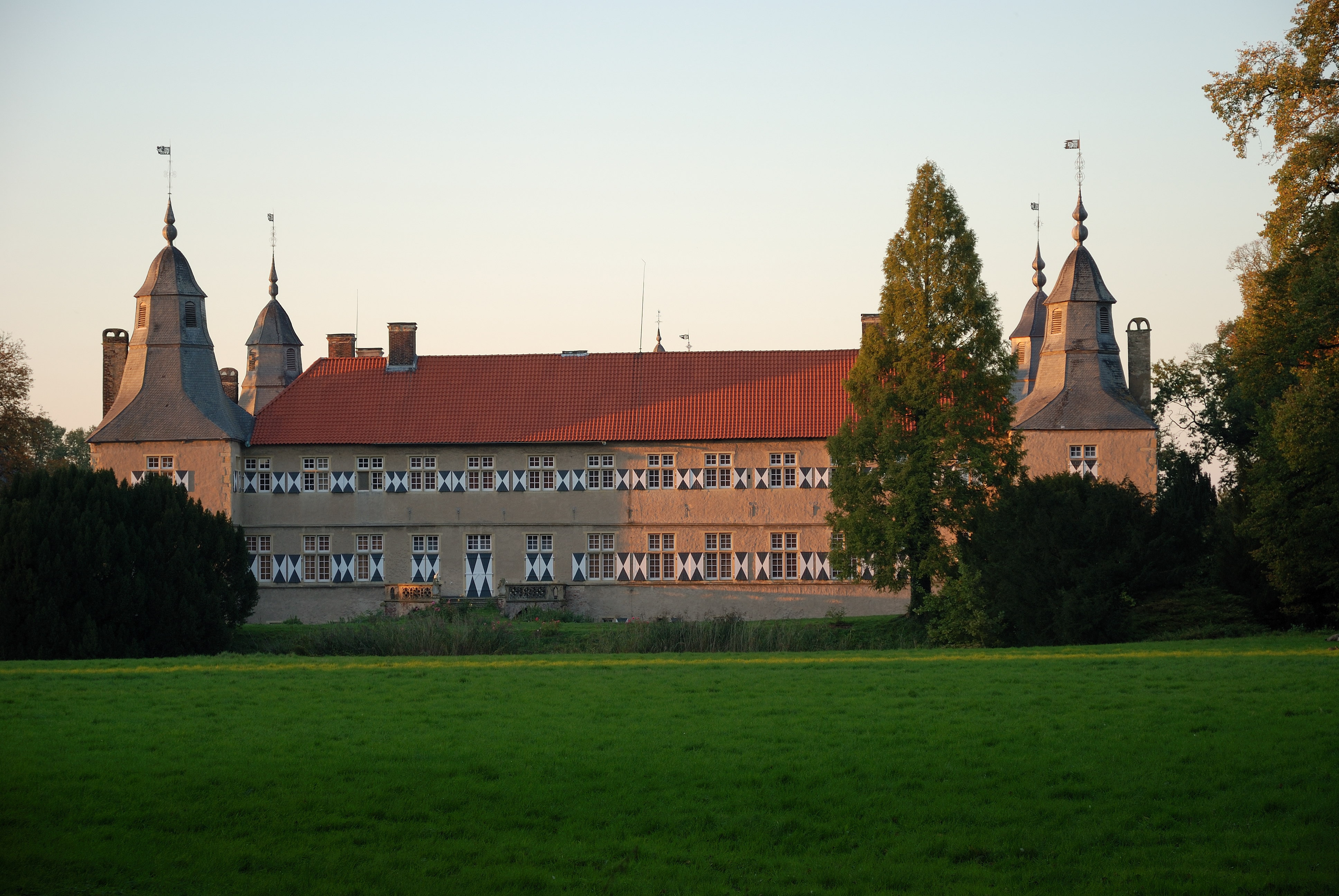 Westerwinkel-101010-18354-Schloss