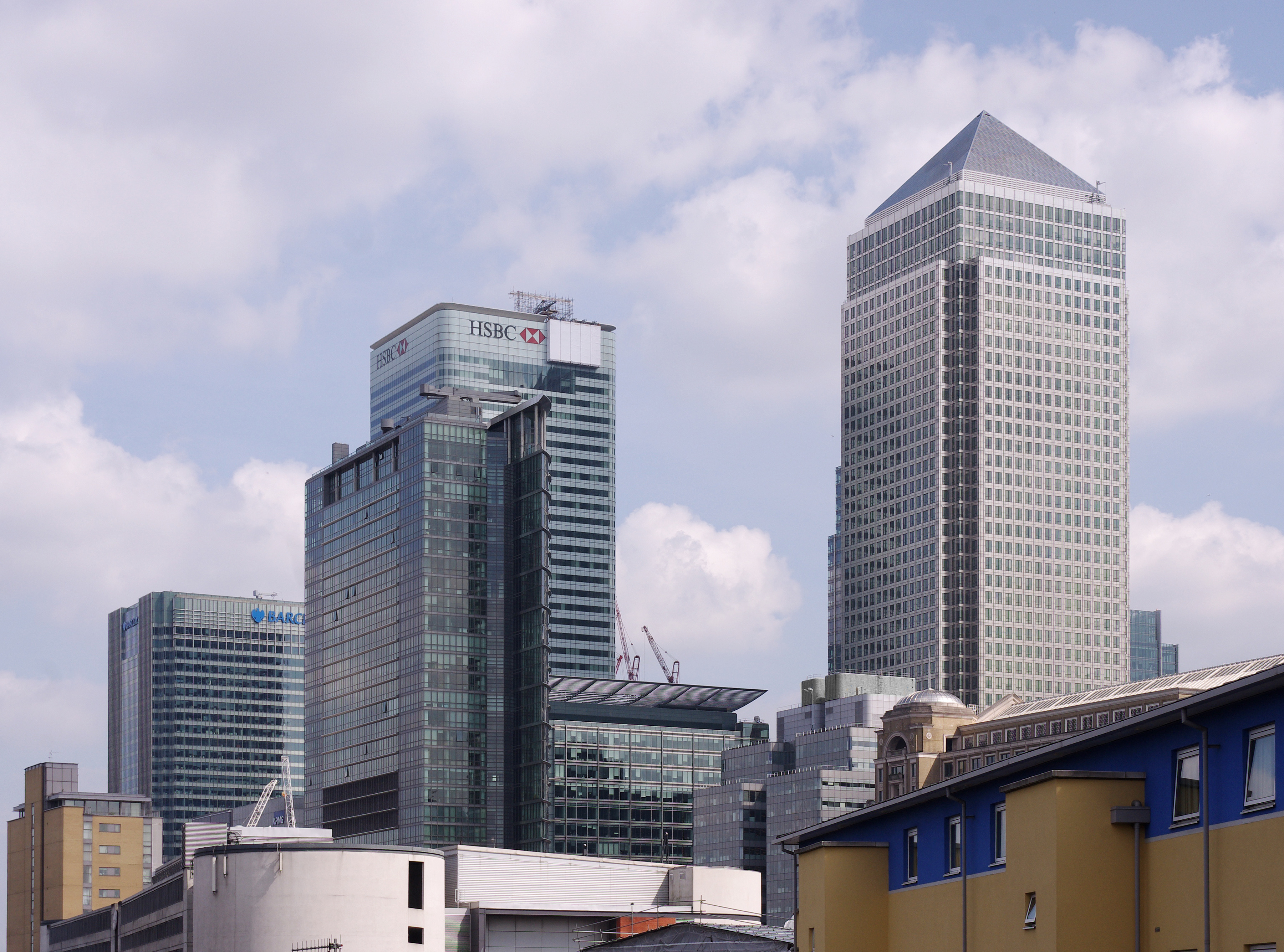 Westferry DLR station MMB 16