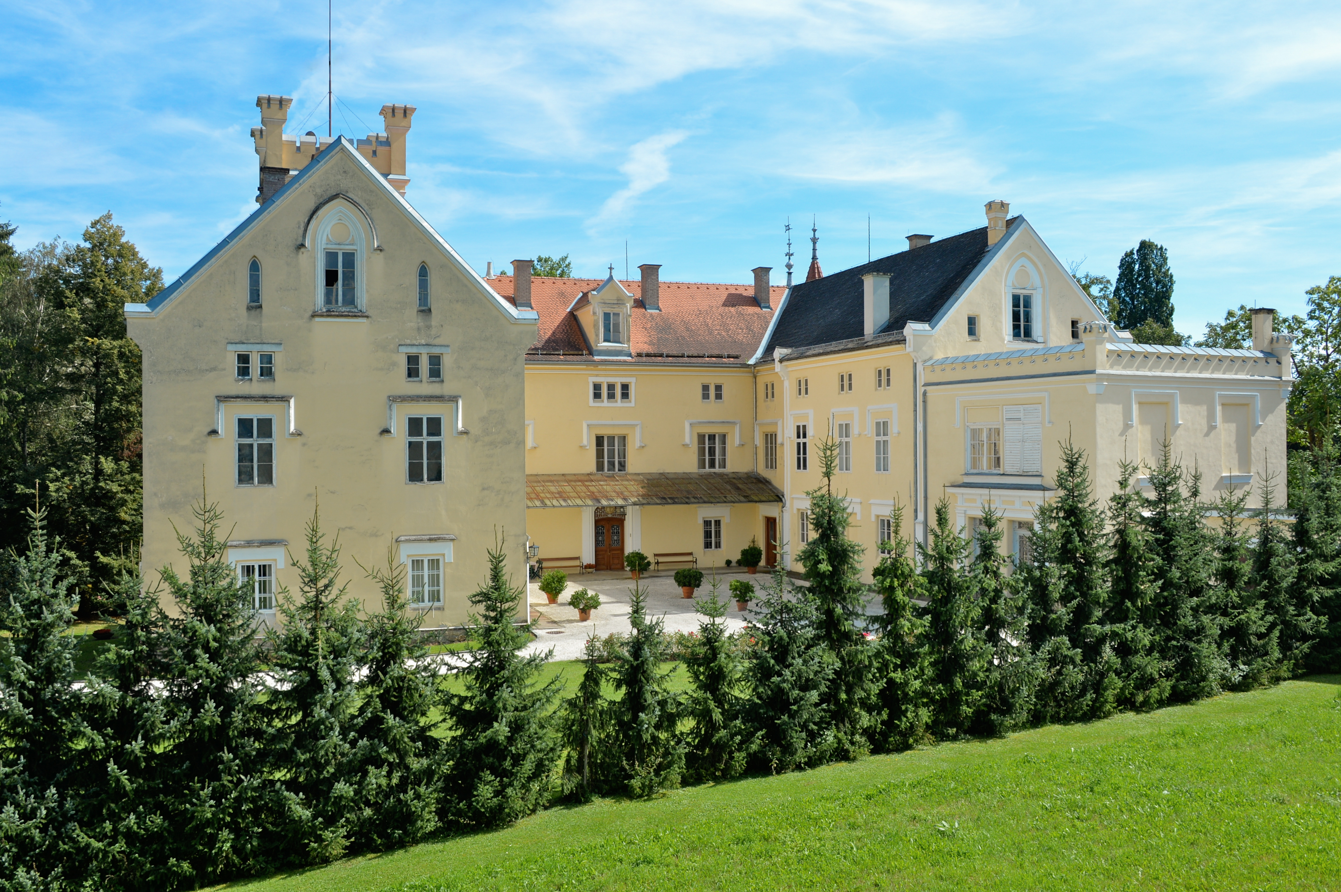 Wolfsberg Reinfelsdorf 20 Schloss Weissenau 29082014 777