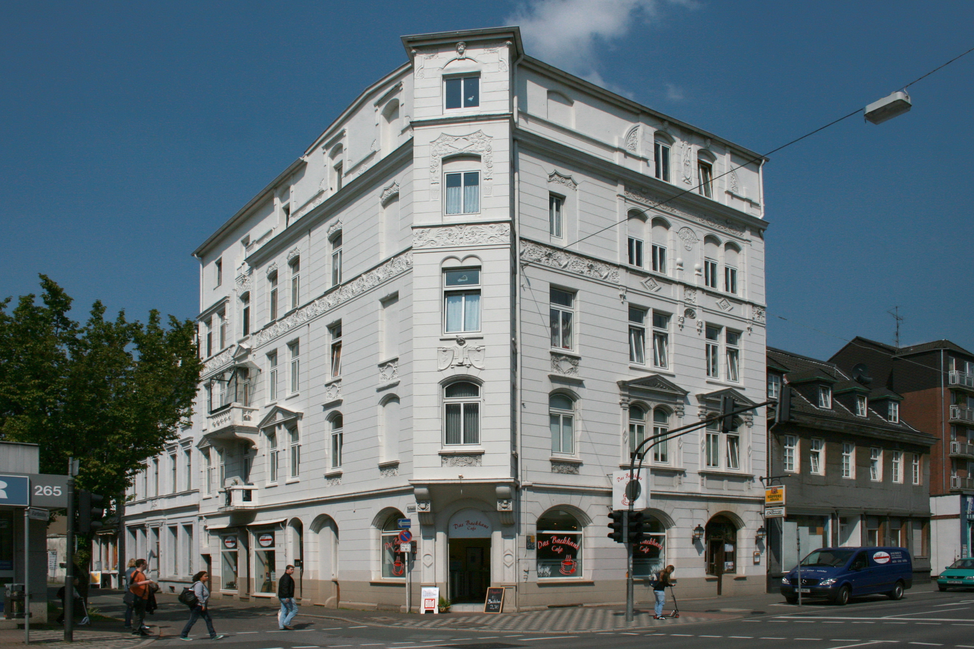 Wuppertal - Friedrich-Engels-Allee 267 01 ies