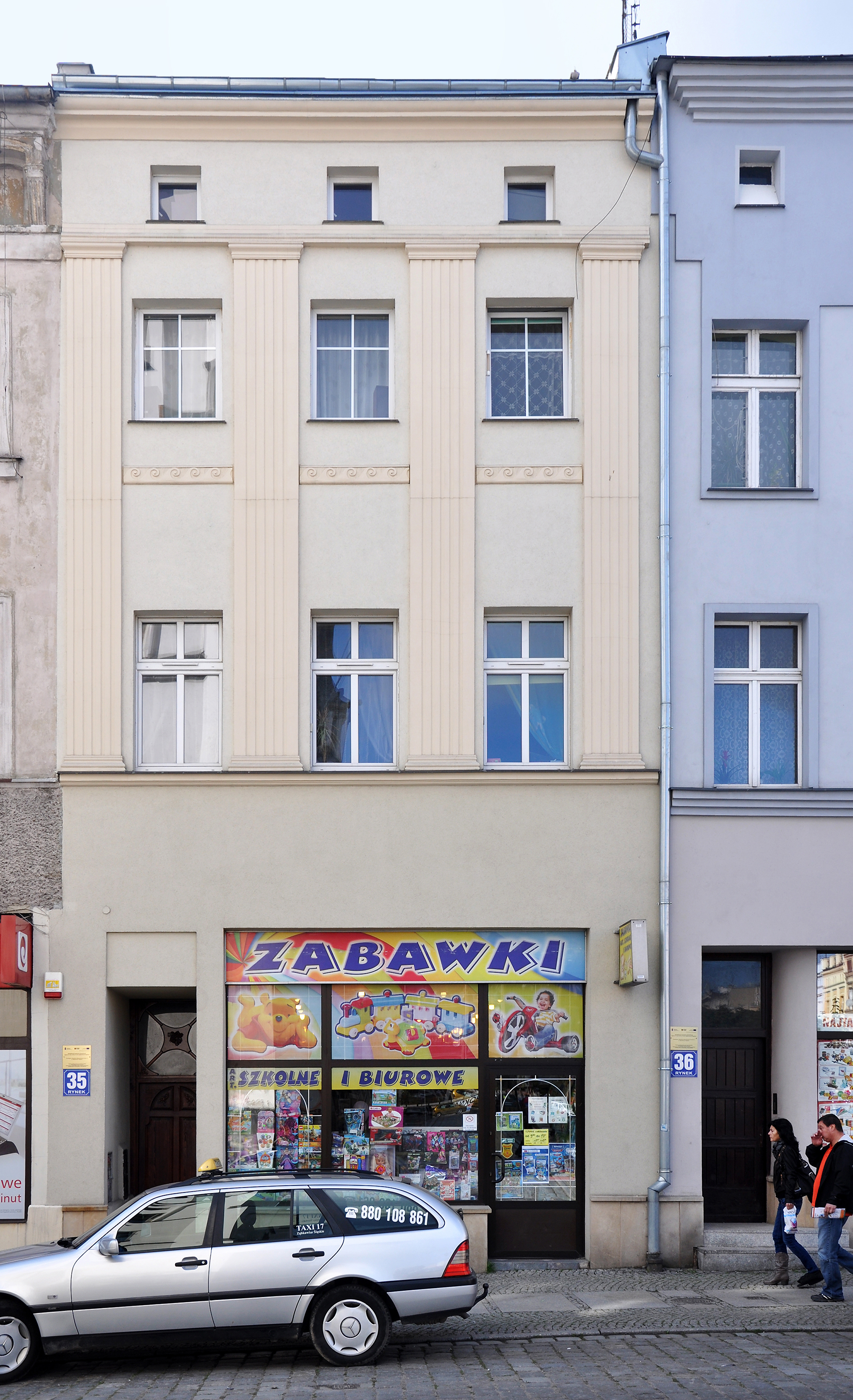 Ząbkowice Śląskie, Rynek 35, 01