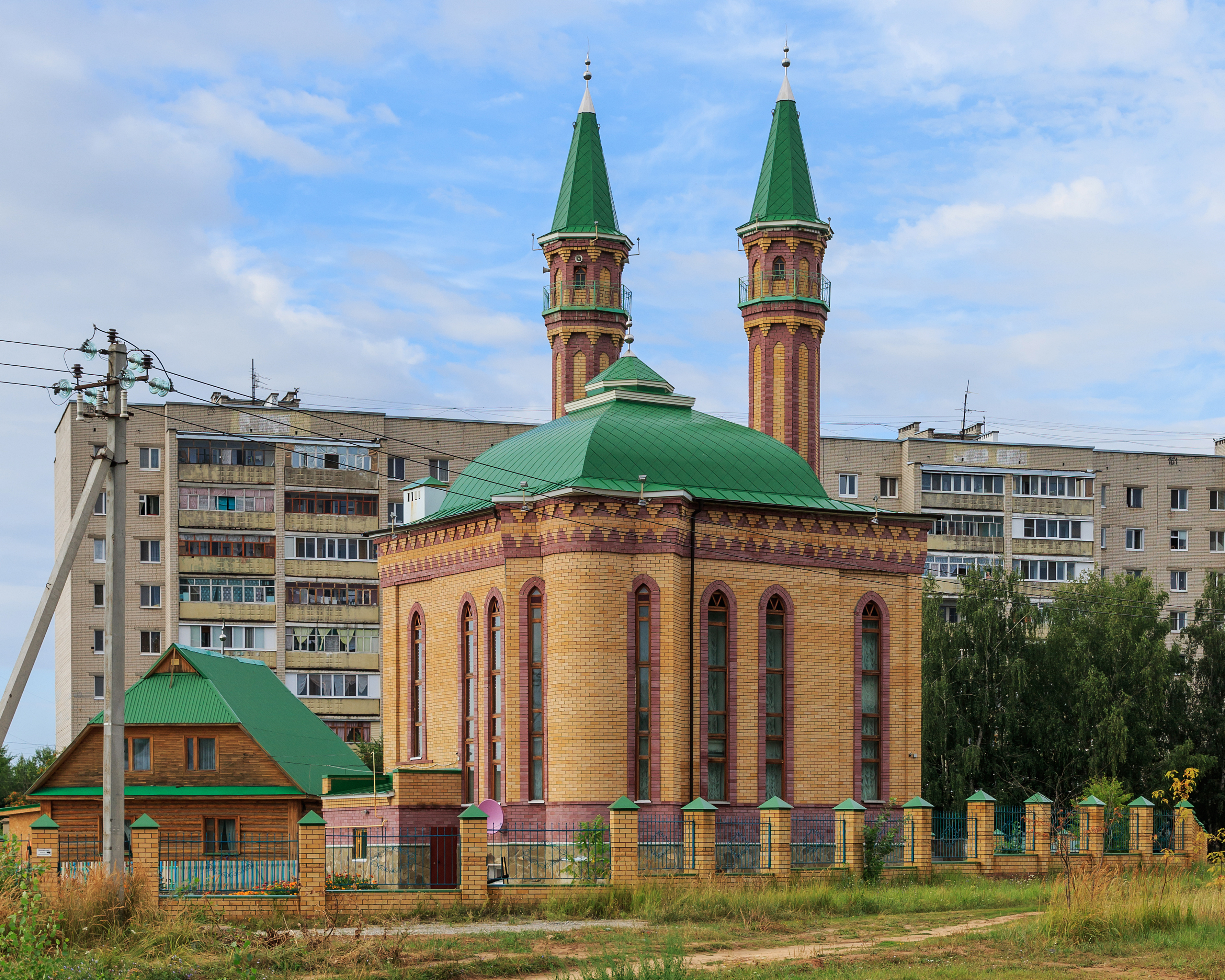 Zeleny Dol Station and surroundings 08-2016 img3