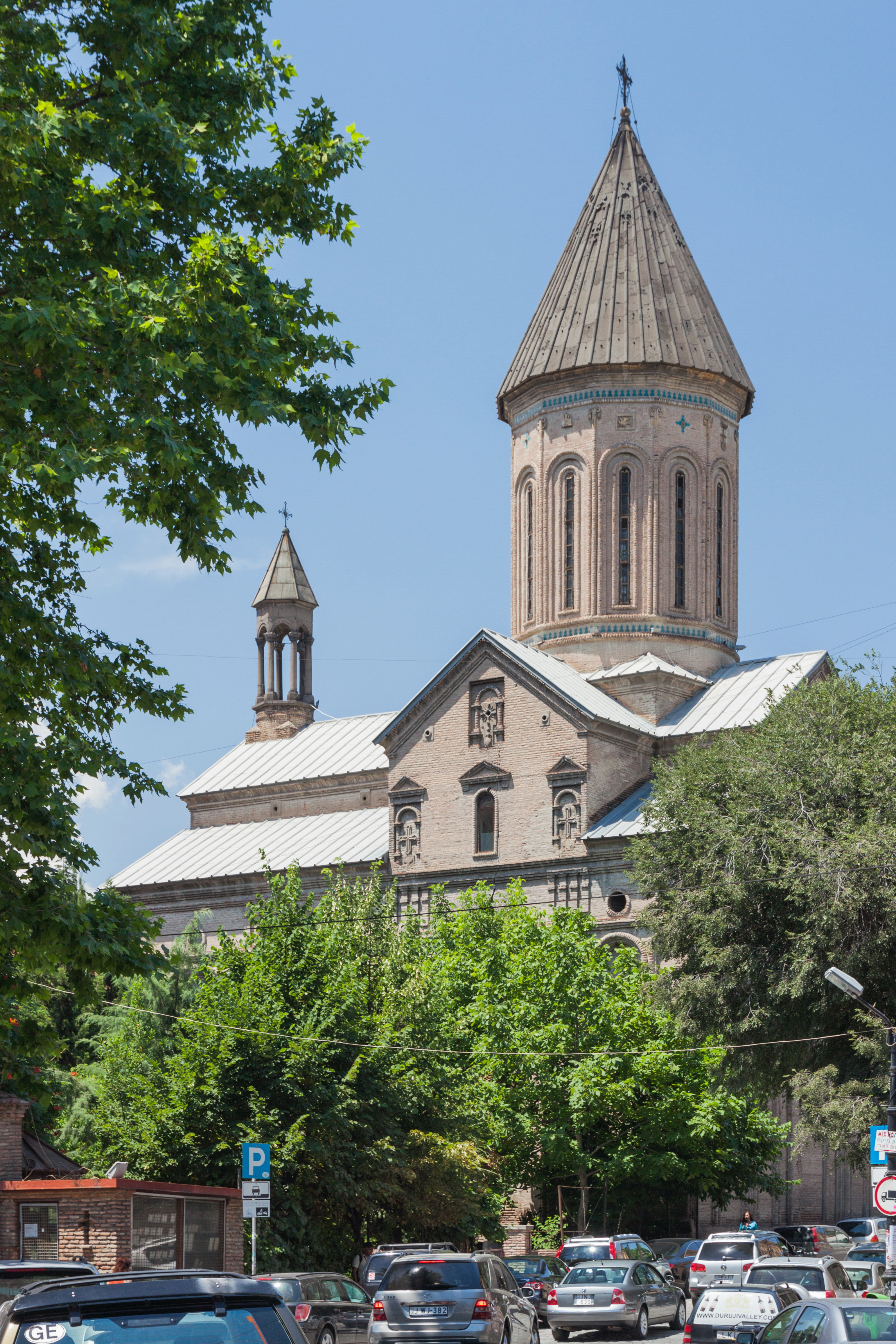 2014 Tbilisi, Kościół Matki Boskiej Noraszen (04)