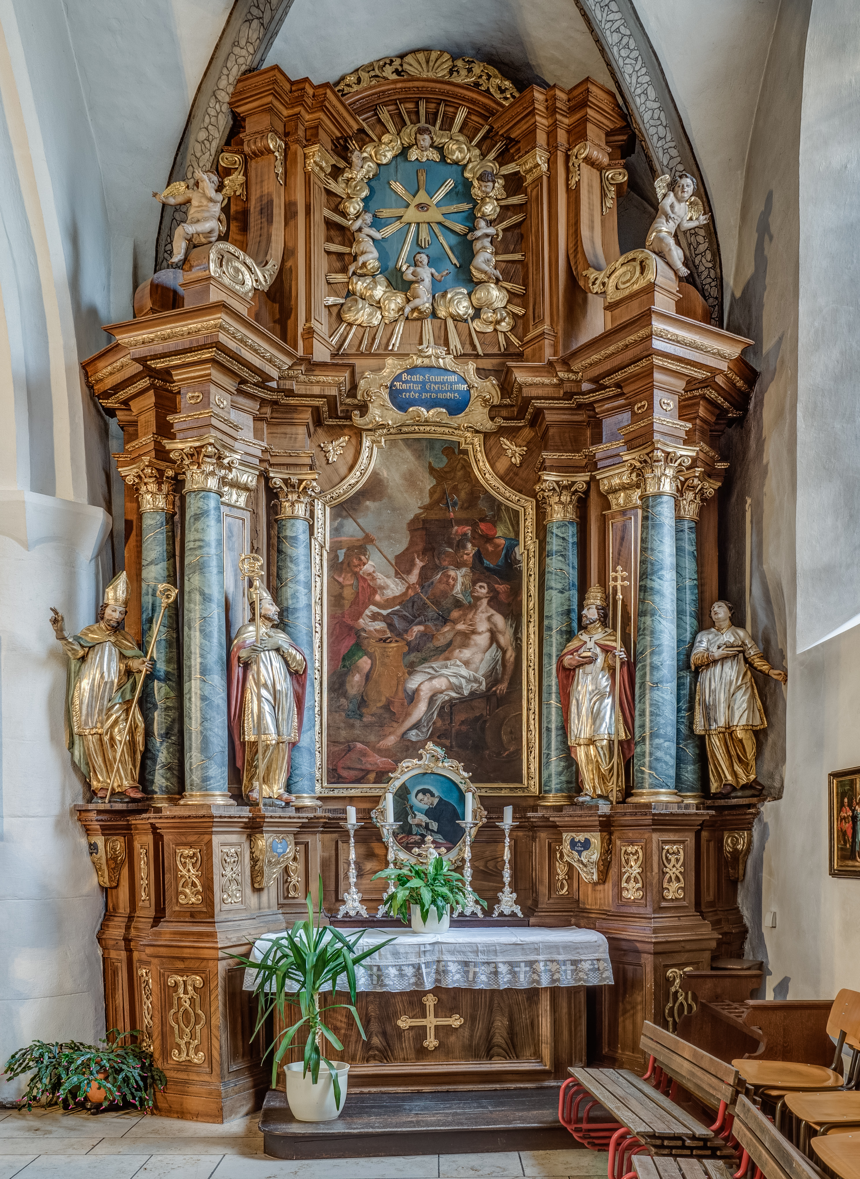 Bad-Staffelstein-Kirche-Altar-270067-HDR-Bearbeitet