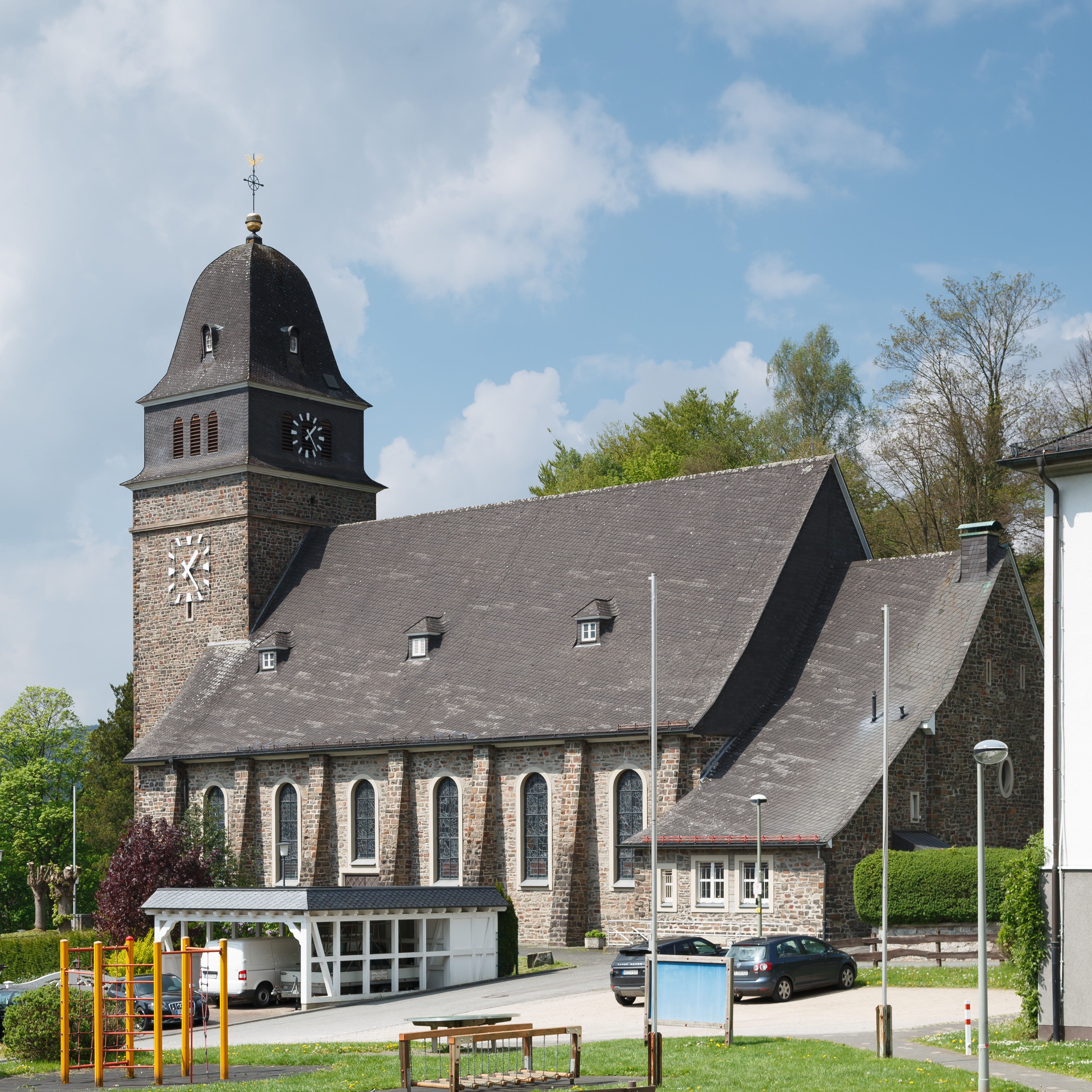 Bamenohl Germany Catholic-Church-St-Joseph-02
