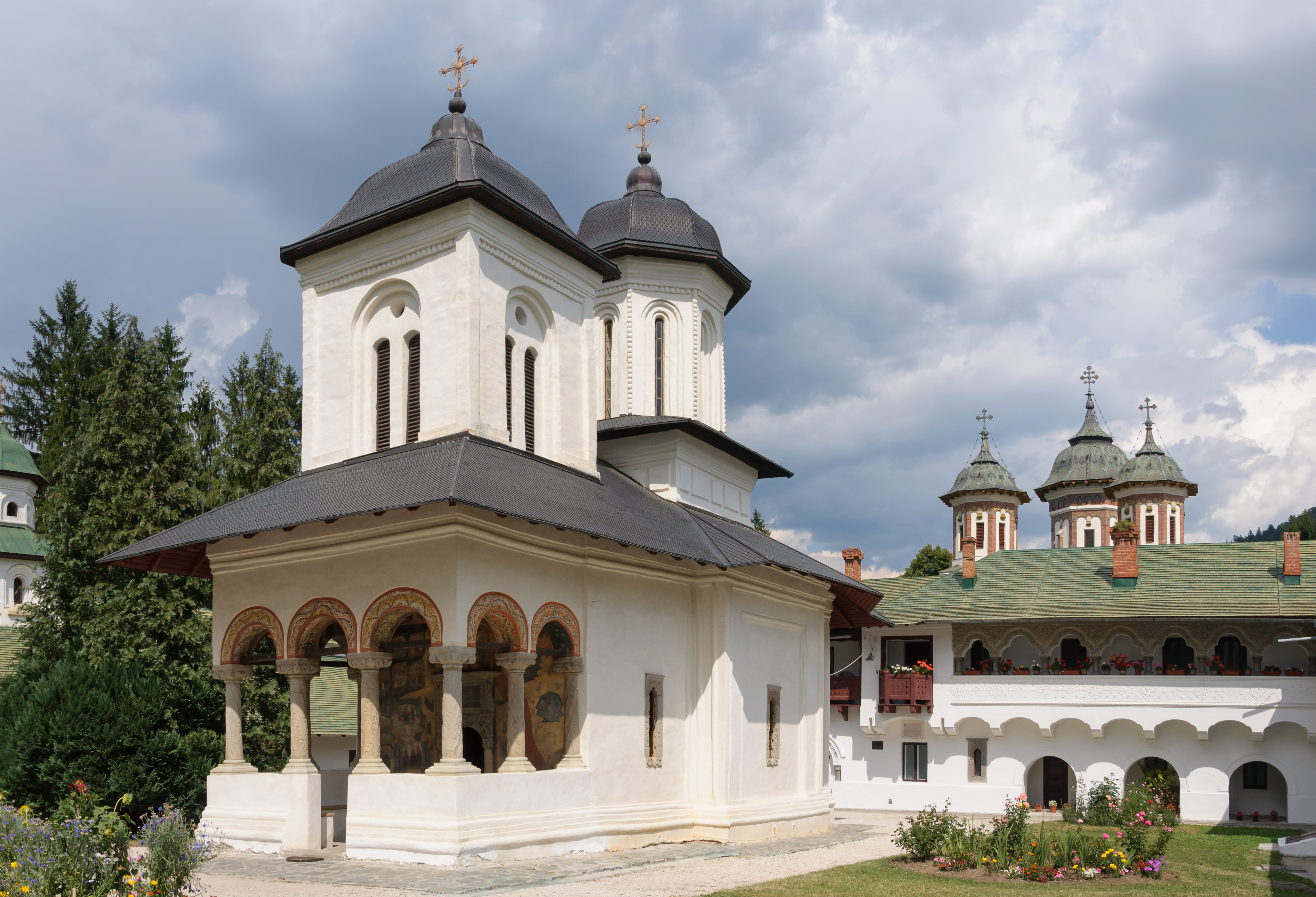 Biserica veche monastere Sinaia