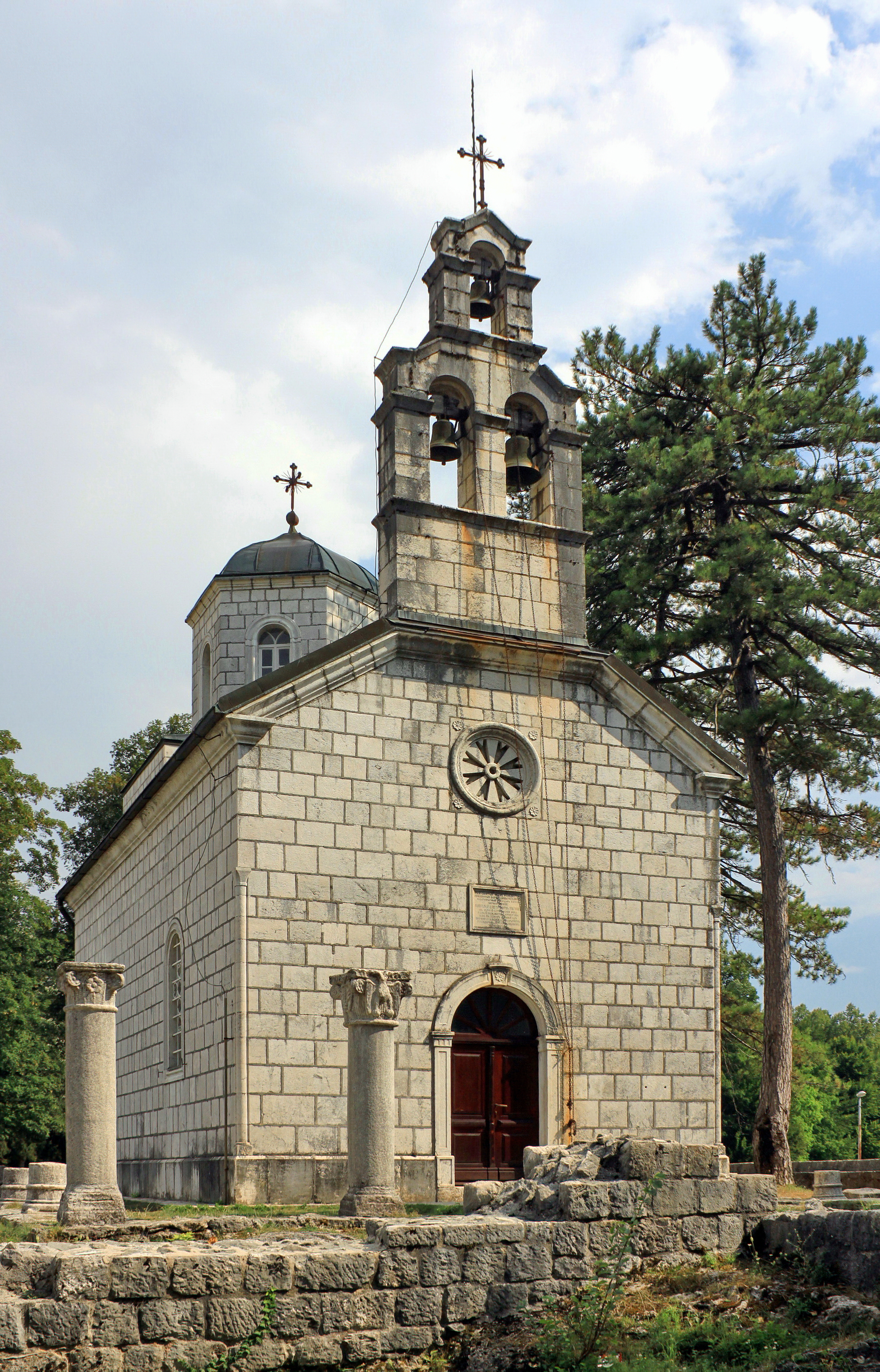 Cerkiew na Ćipurze w Cetinje 02