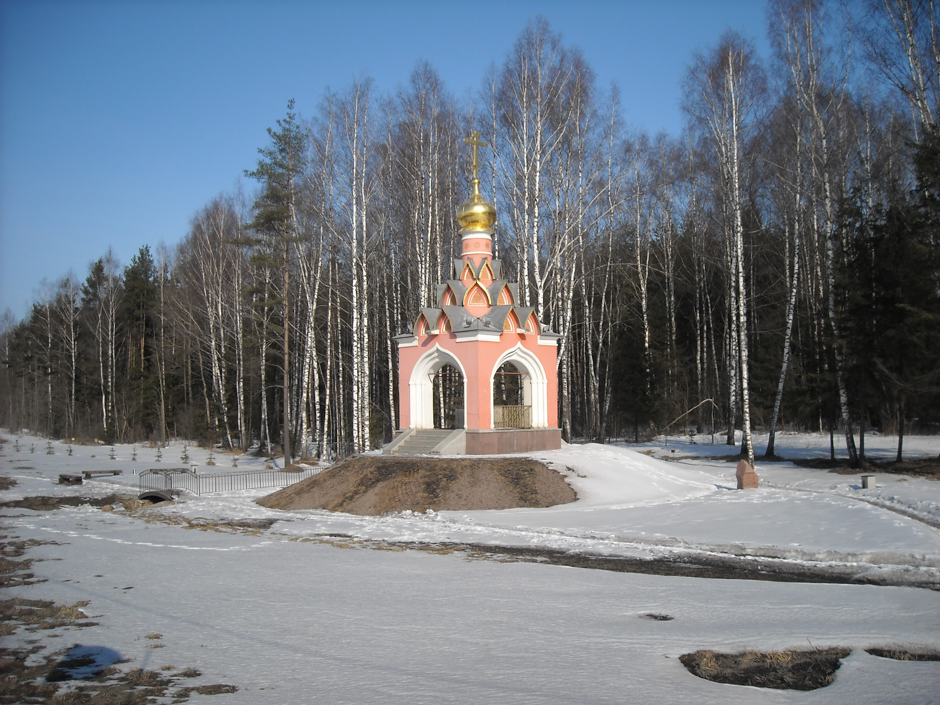 Chapel on source of Moskva river