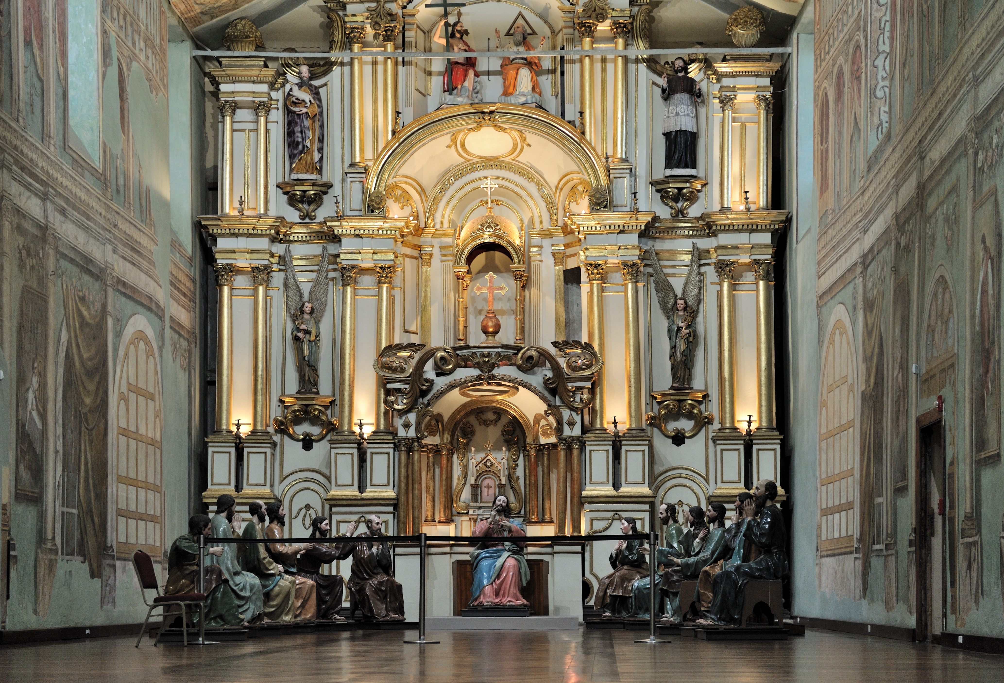 Cuenca Ecuador Catedral Vieja Jesus and apostles