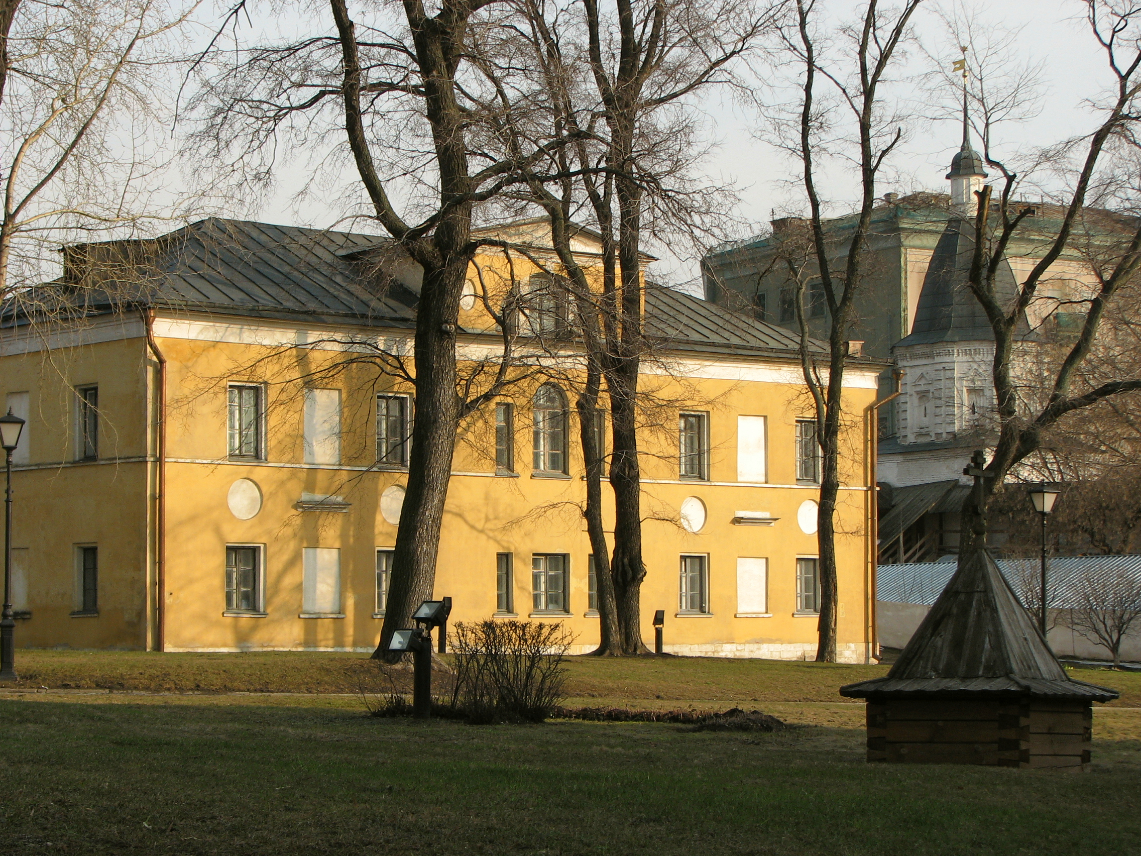Здание духовного училища, Спасо-Андроников мон-рь