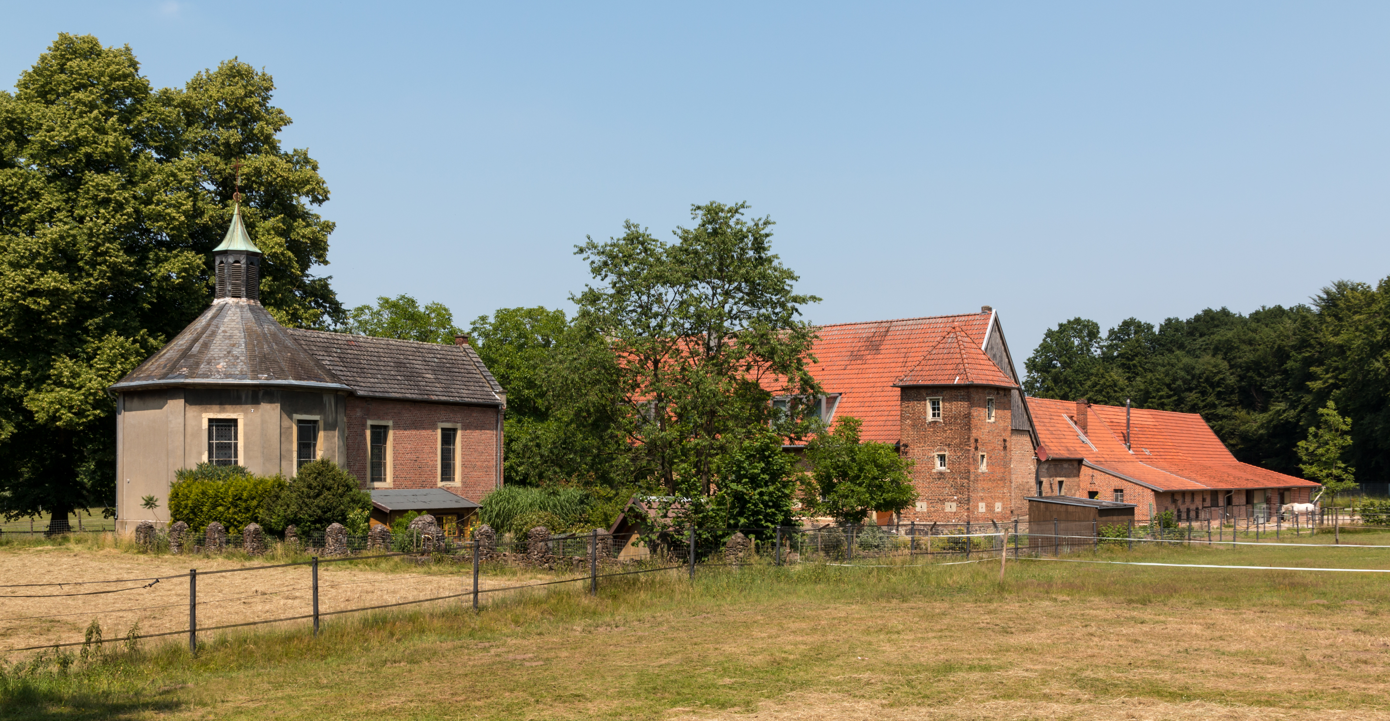 Dülmen, Dernekamp, Kapelle und Haus Visbeck -- 2015 -- 7303