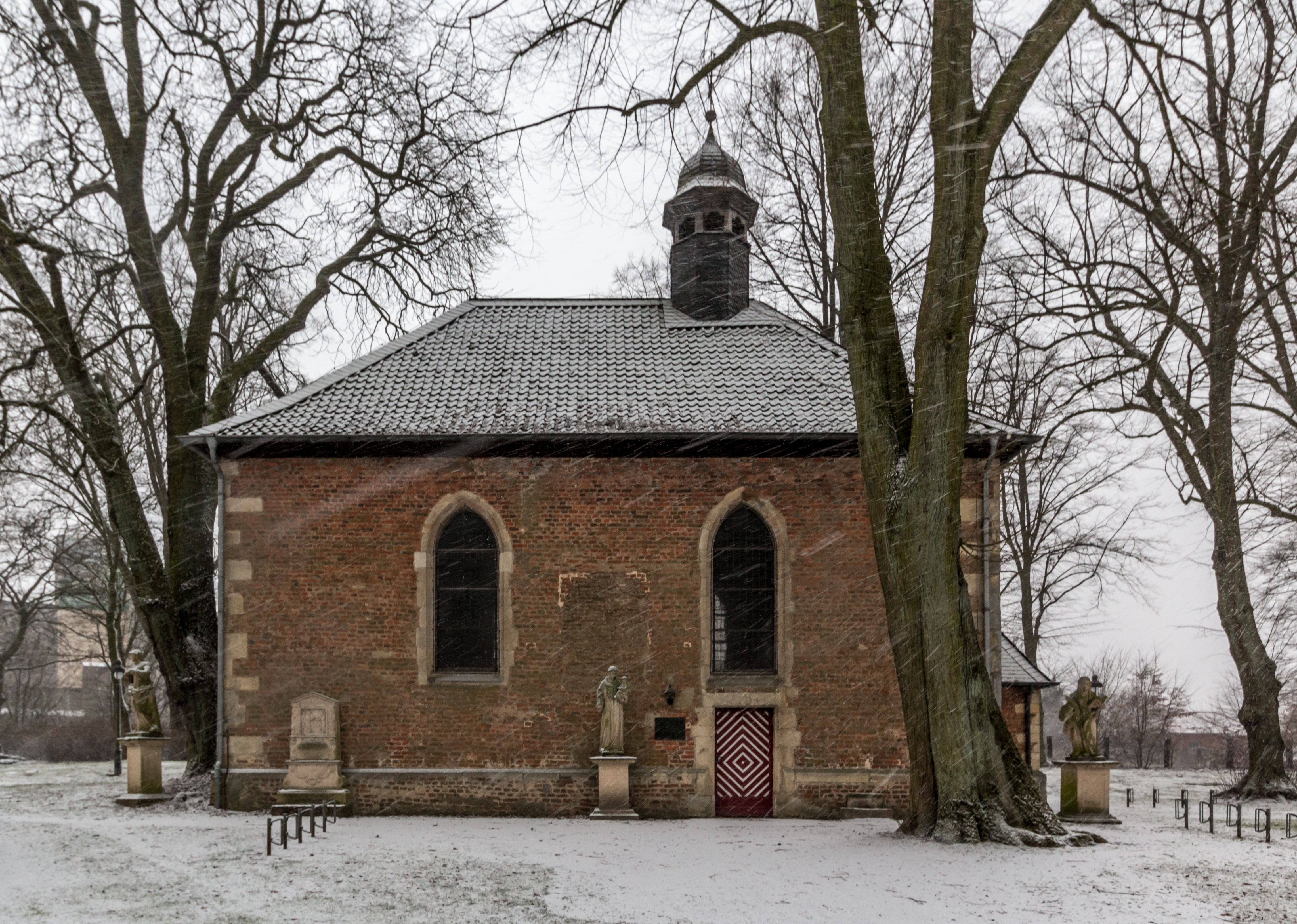 Dülmen, Kreuzkapelle -- 2015 -- 4936