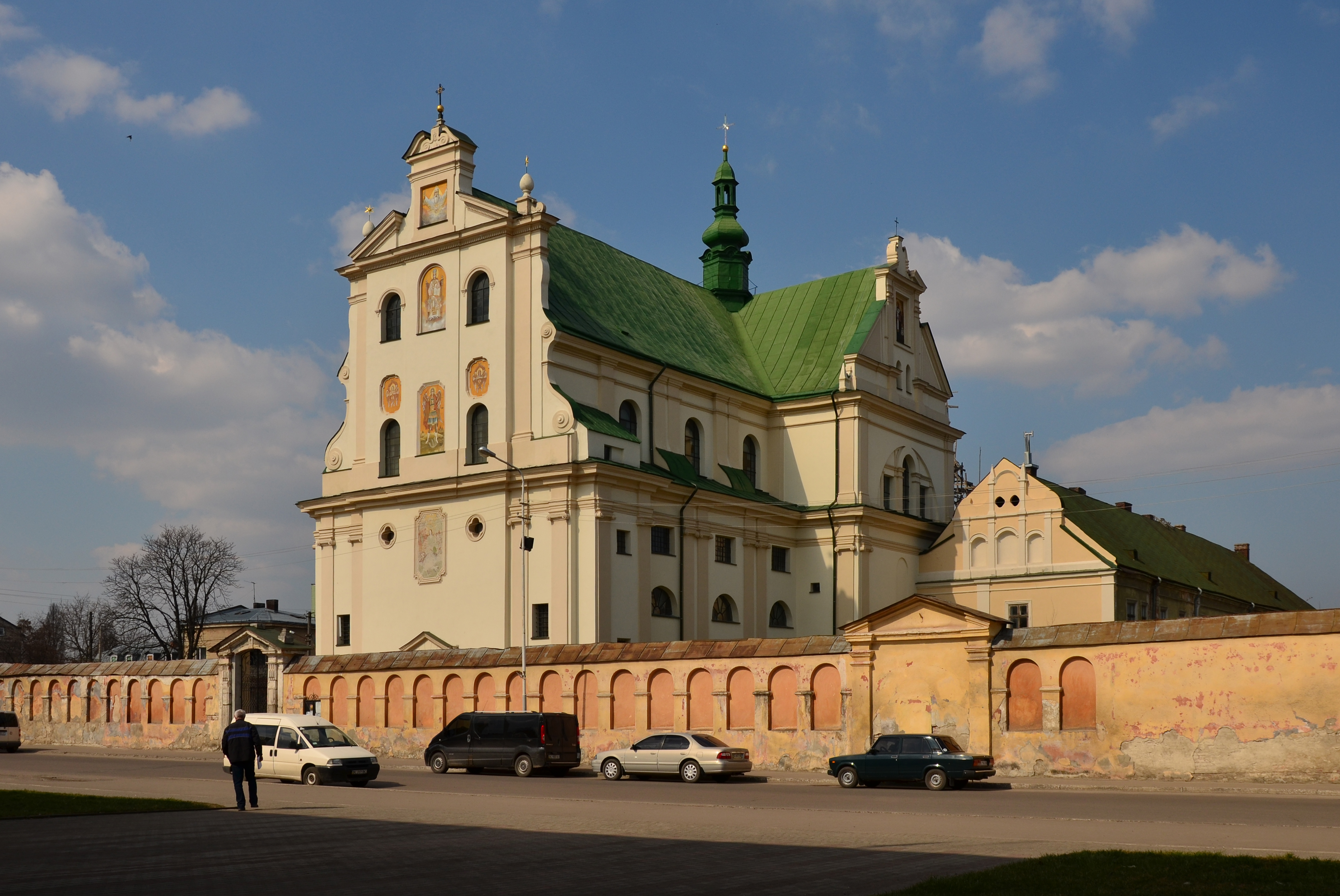 Dominican monastery in Zhovkva (02)