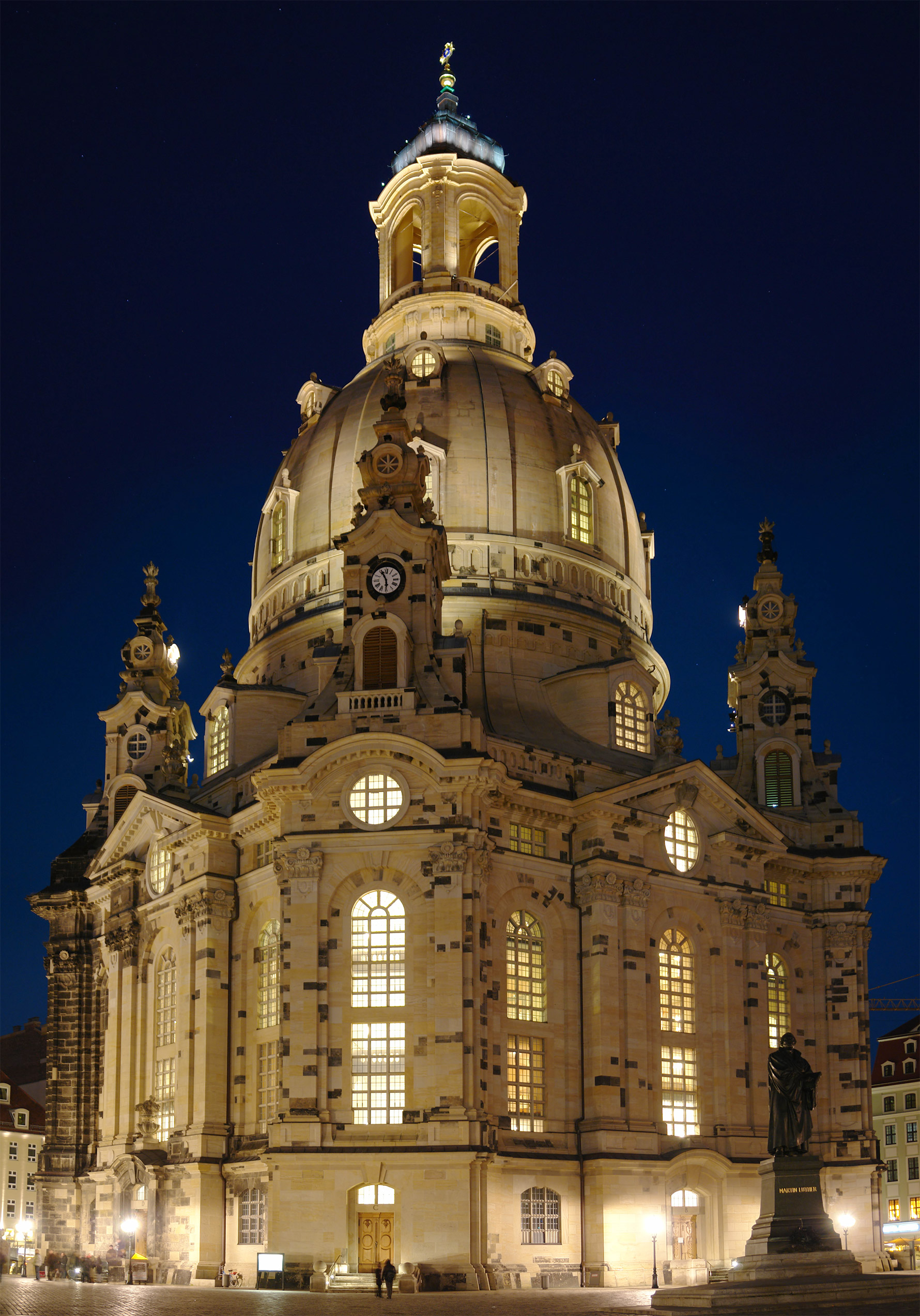 Dresden-Frauenkirche-night