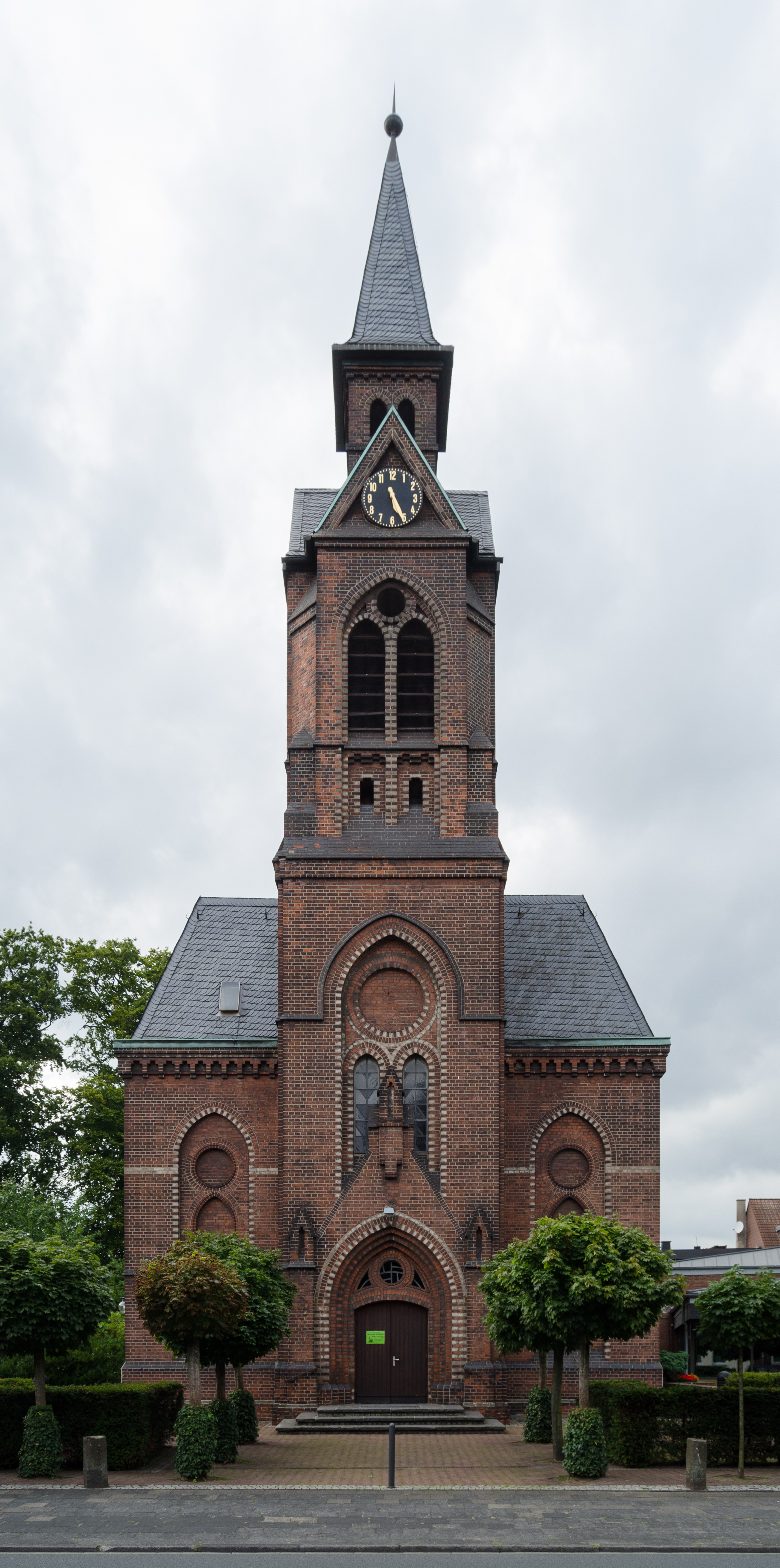 Duisburg, Hochheide, Evangelische Kirche, 2015-09 CN-01