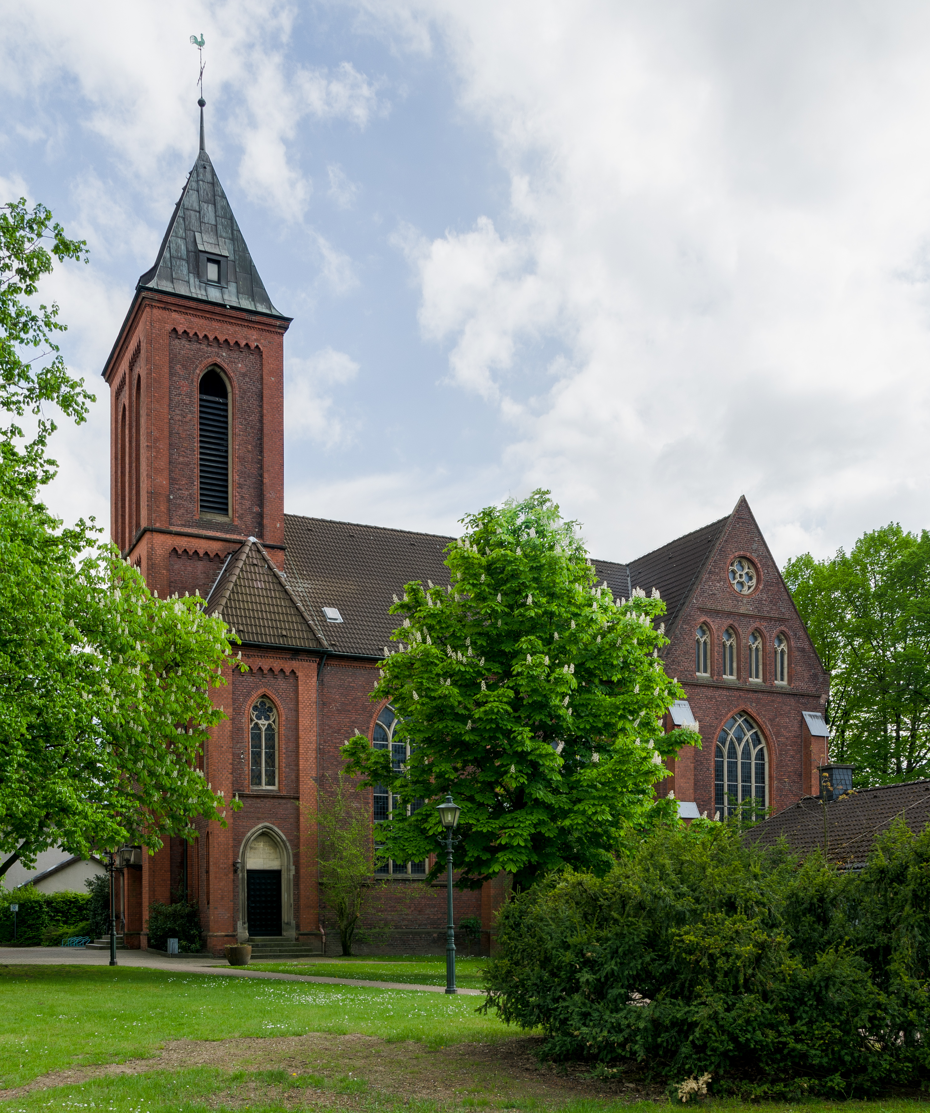 Ev-Kirche-Muelheim-Duempten-2013
