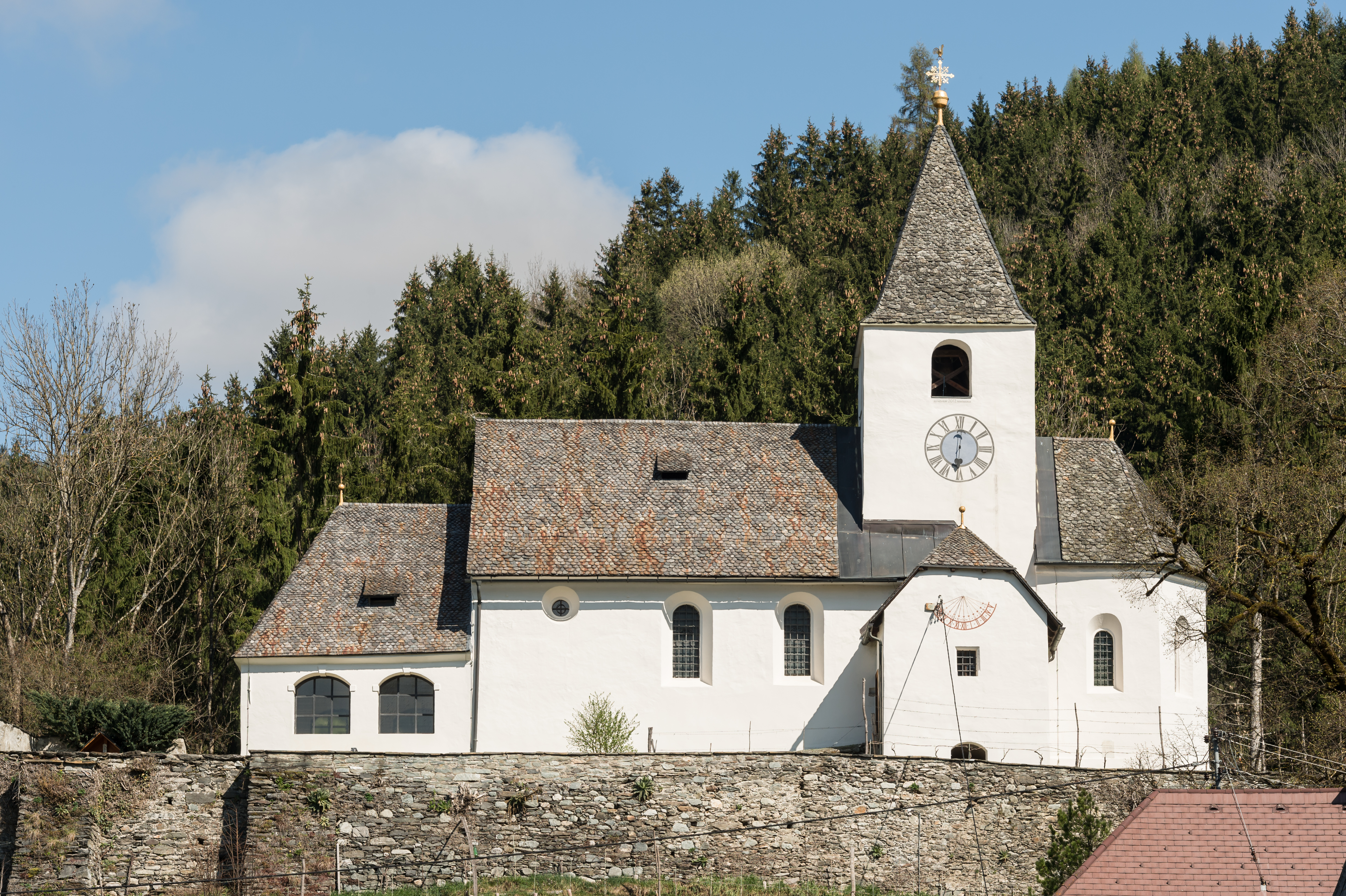 Feldkirchen Sankt Ulrich Pfarrkirche hl Ulrich Sued-Ansicht 11042016 2993