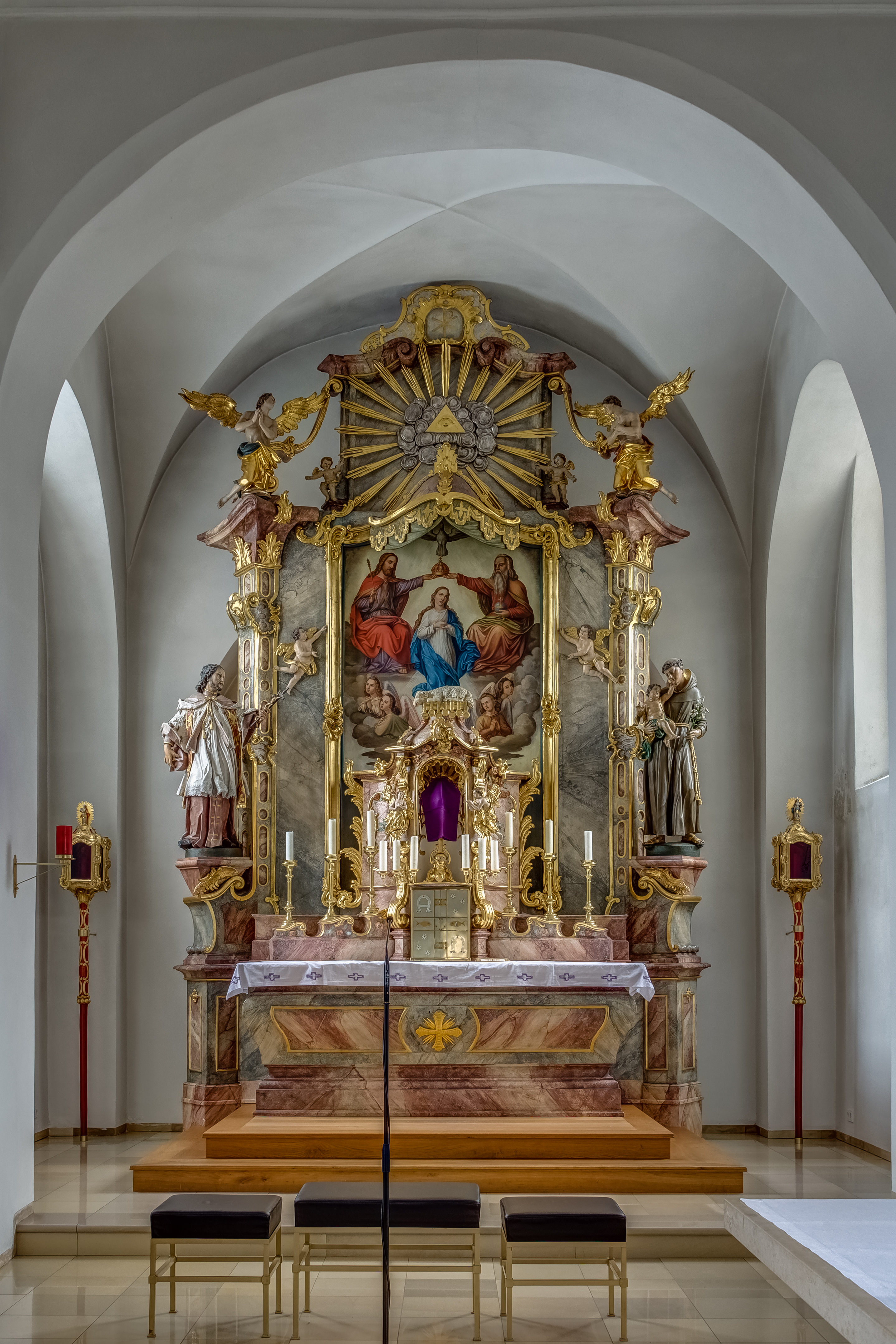 Memmelsdorf-Kirche-Altar-1050046 HDR