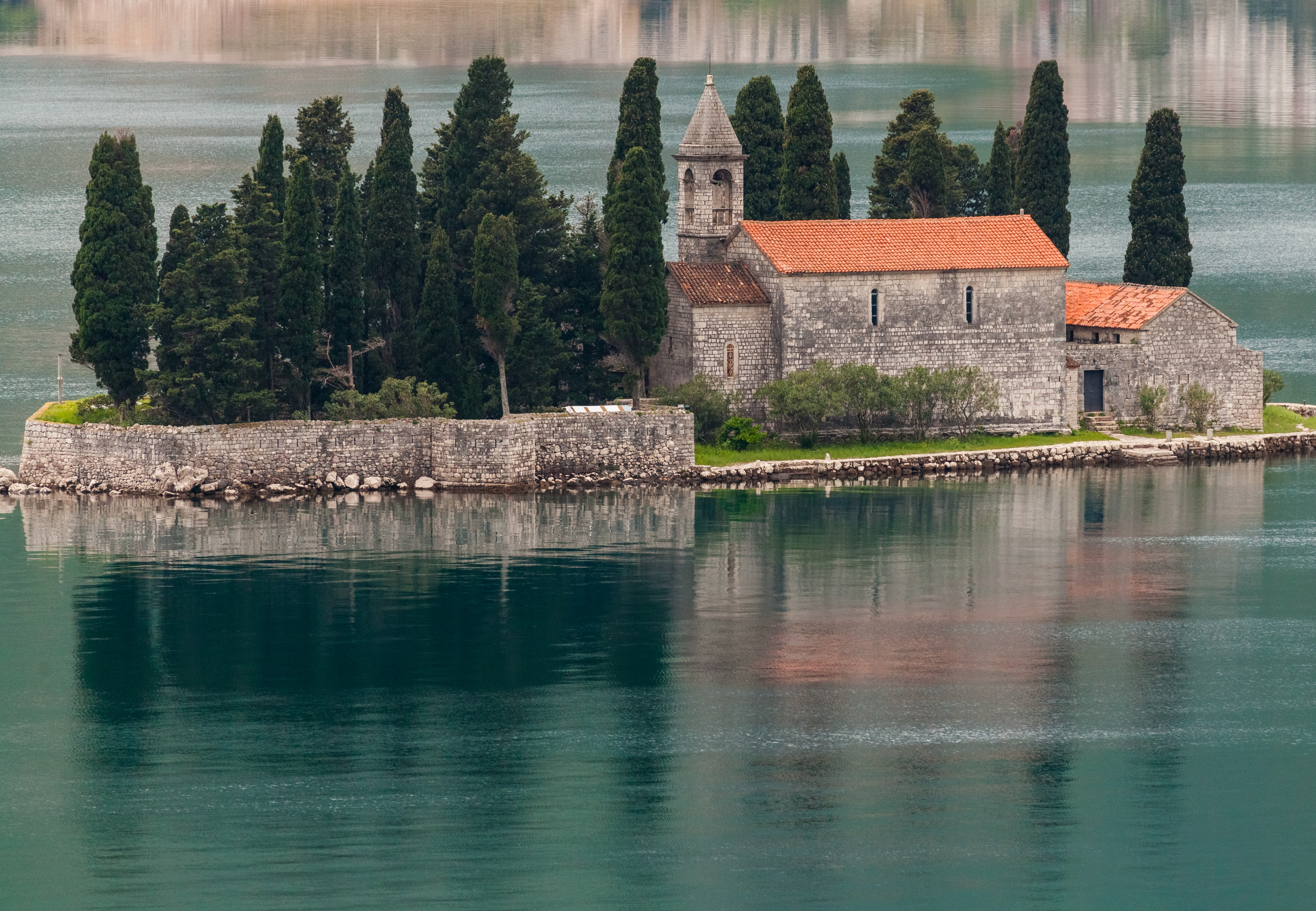 Monasterio de San Jorge, Perast, Bahía de Kotor, Montenegro, 2014-04-19, DD 21