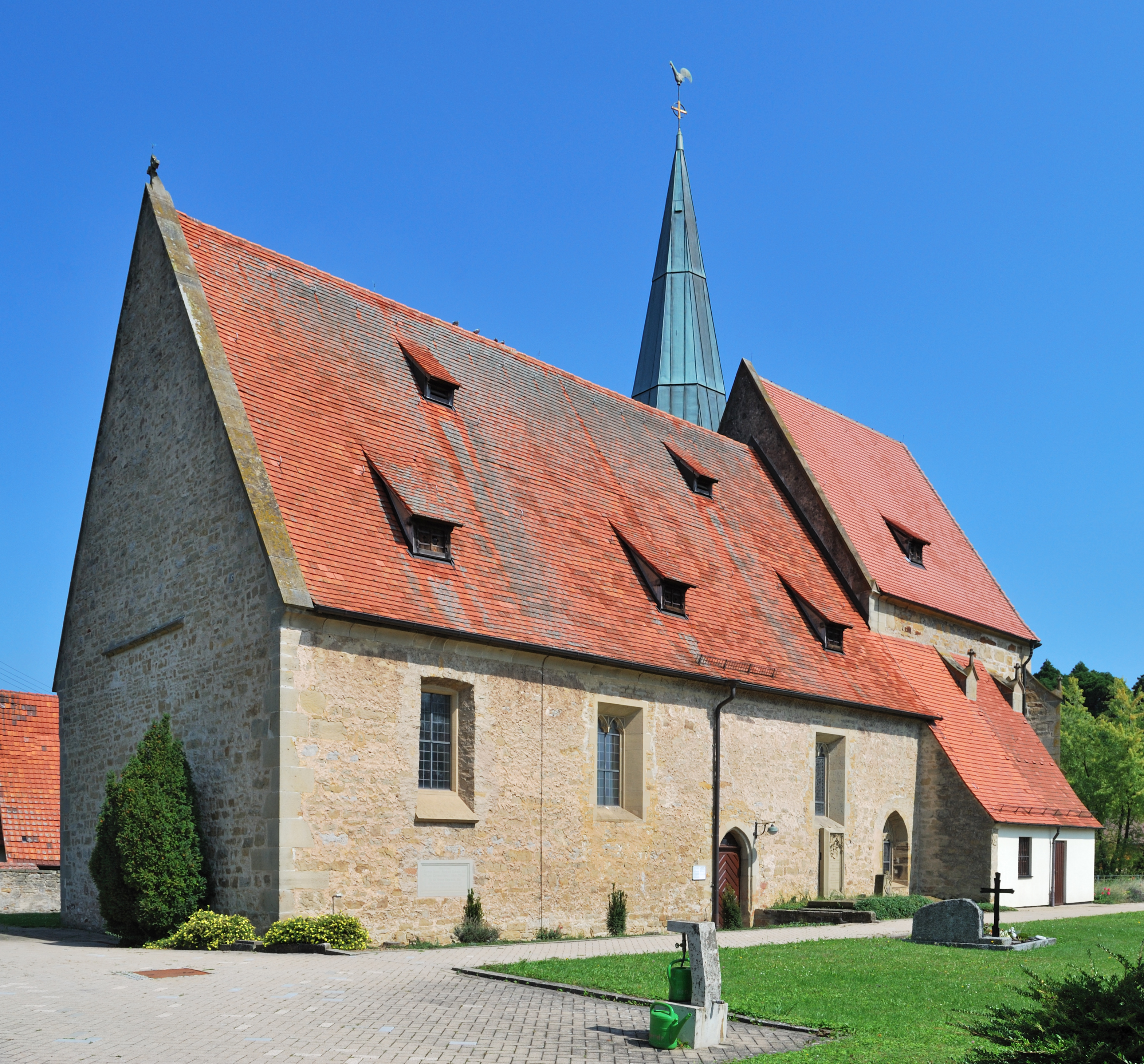 Nussdorf Kirche zum Heiligen Kreuz (1)