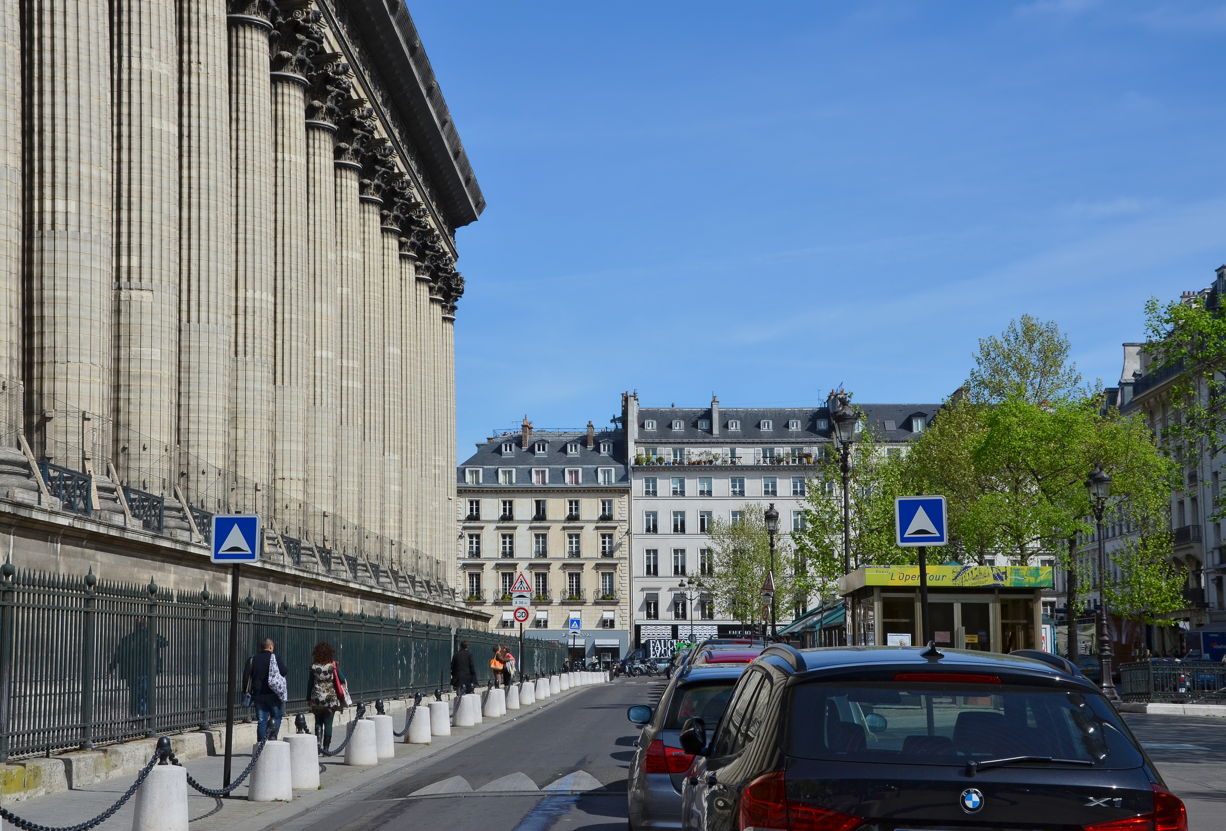 Paris Place de la Madeleine&colonnes 2014