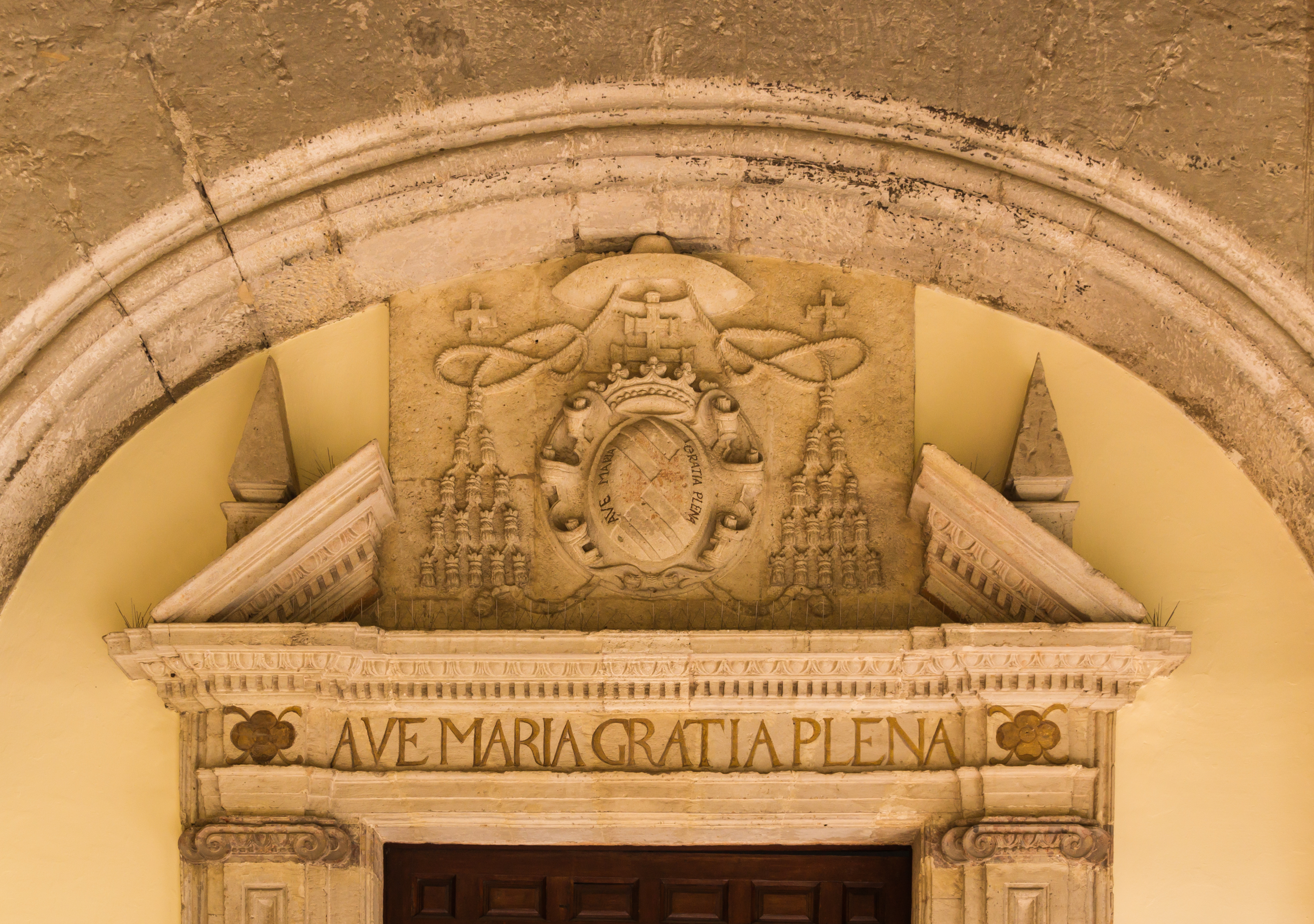 Pediment CoA cardinal Pedro Gonzales de Mendoza Monastery San Hieronimo, Granada, Andalusia, Spain
