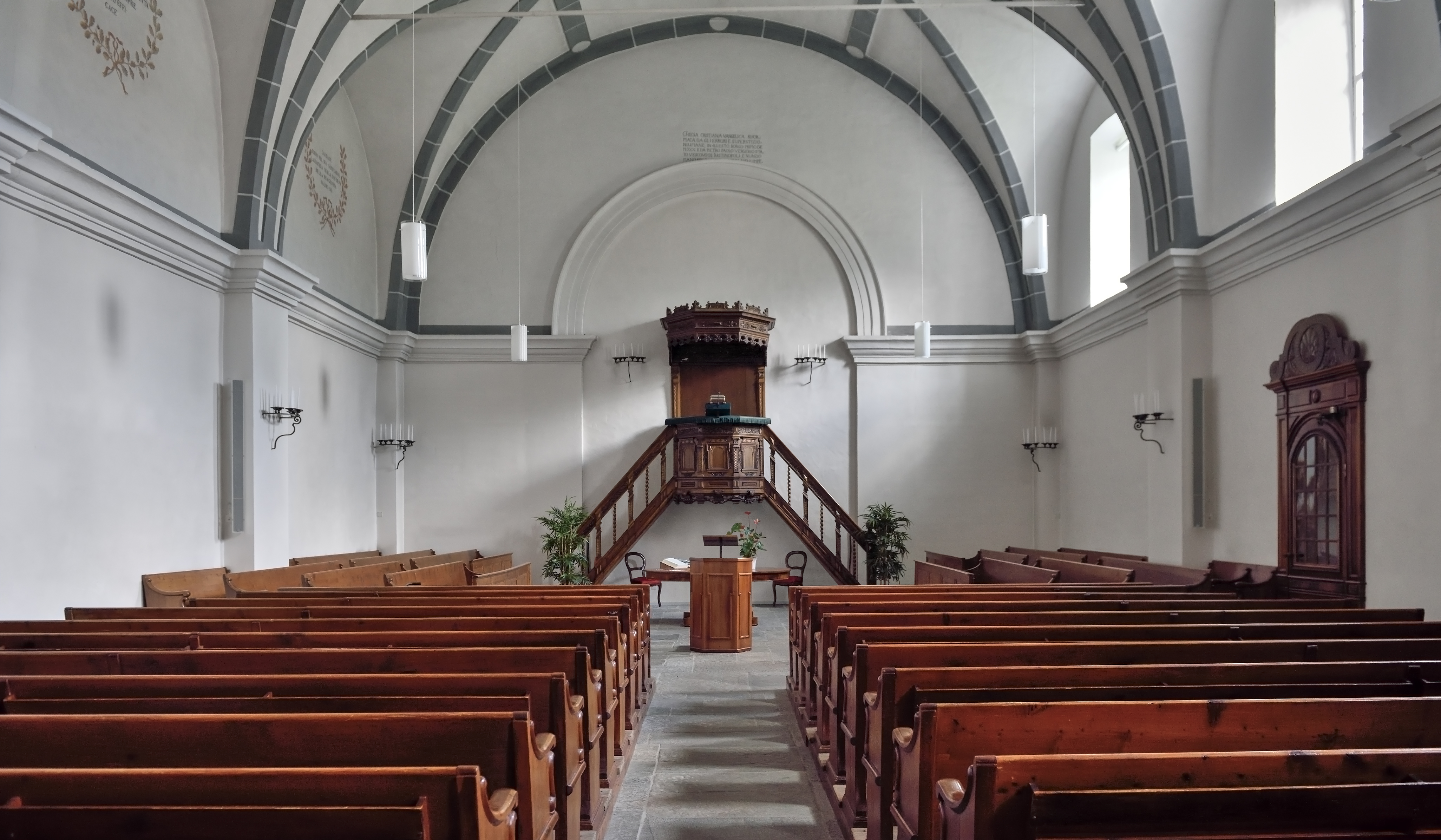 Poschiavo Reformed Church interior 2015