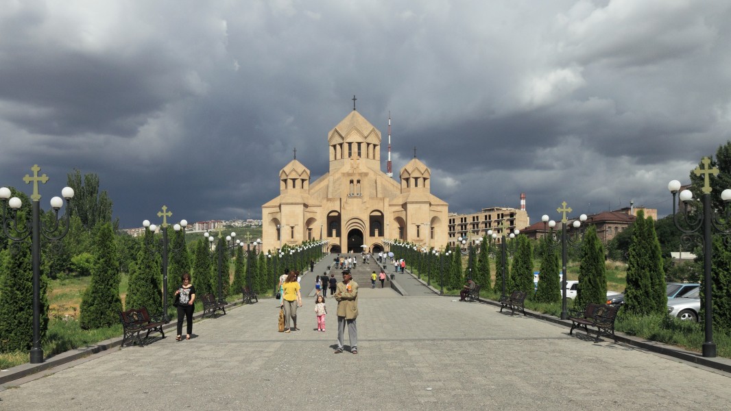 2014 Erywań, Katedra św. Grzegorza Oświeciciela (02)