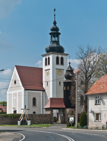 2014 Kamienica, kościół św. Jerzego 03