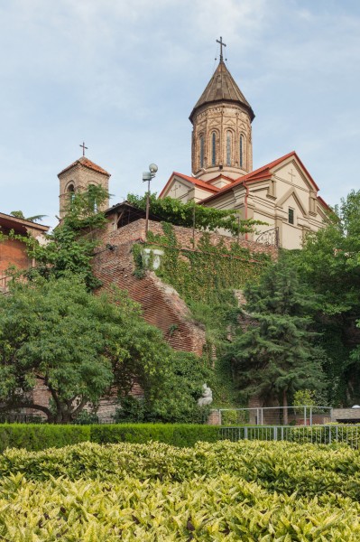 2014 Tbilisi, Kościół Kwelacminda (02)