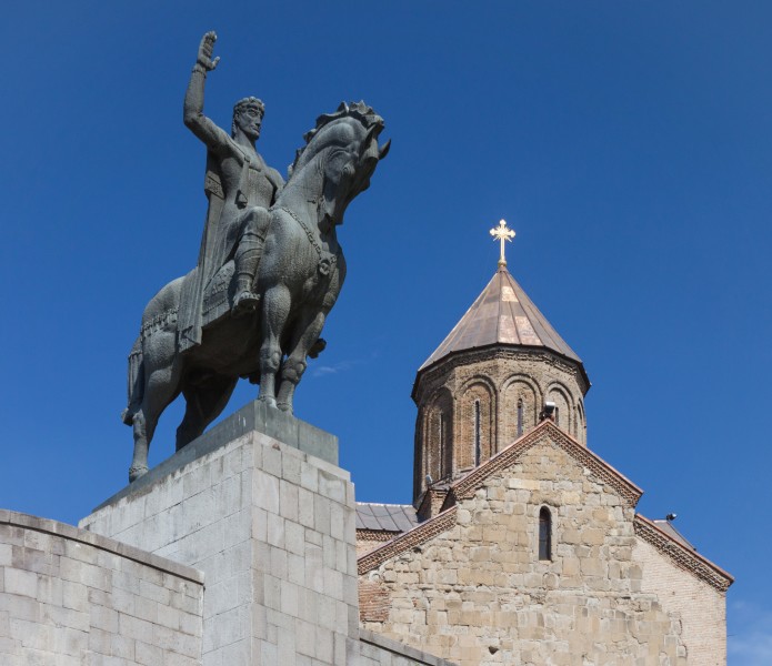 2014 Tbilisi, Pomnik króla Wachtanga Gorgasali i cerkiew Metechi
