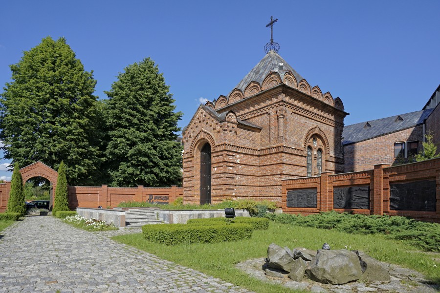 Łomża - kaplica cmentarna cmentarz wojskowy
