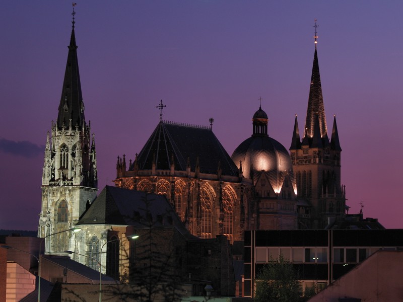 Aachen Cathedral night