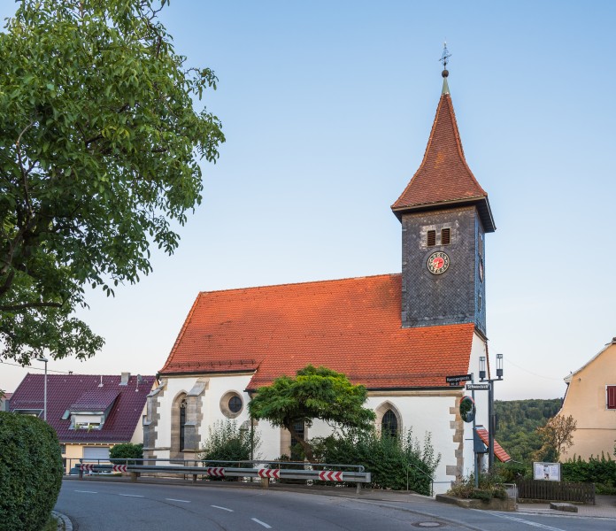 Alte evangelische Kirche Stuttgart Heumaden 2015 01