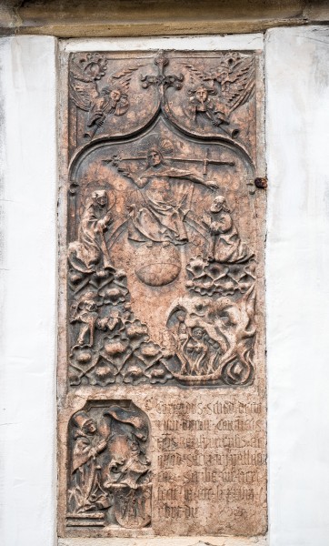 Bad-Staffelstein-church-tombstone-270088