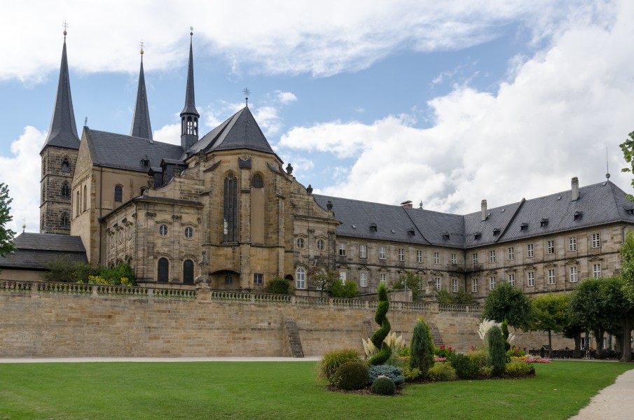 Bamberg, Klosteranlage Michaelsberg, Abteikirche von Osten-001
