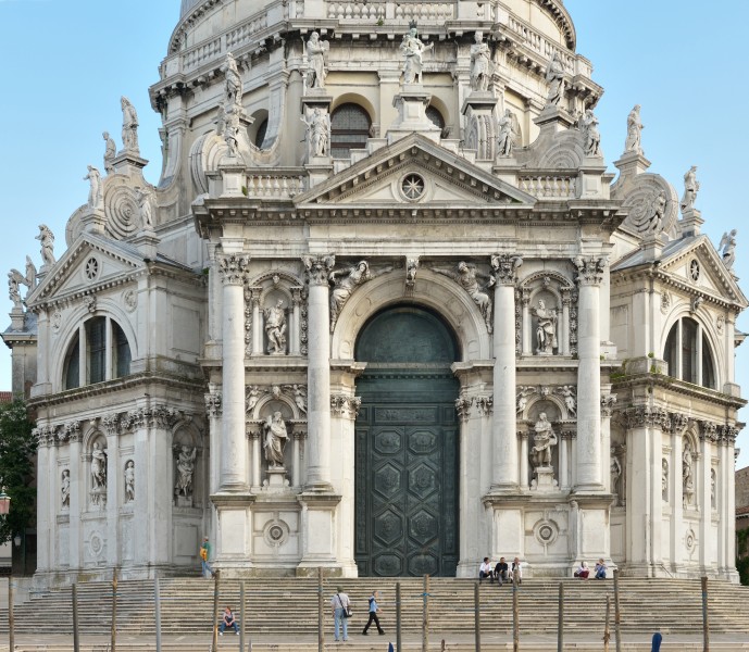Basilica Santa Maria della Salute dettaglio facciata 2 Canal Grande Venezia