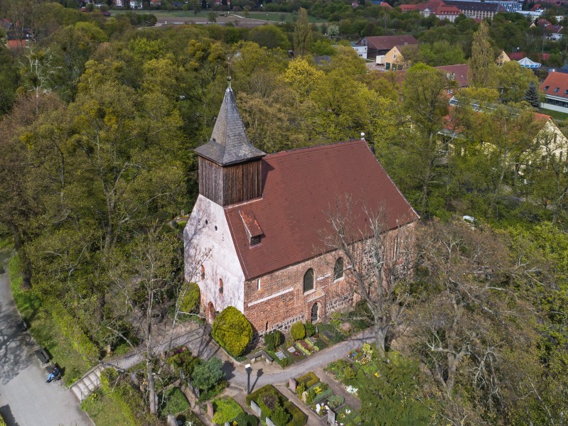 Berlin Dorfkirche Dahlem UAV 04-2017