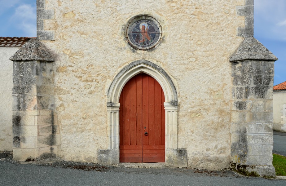 Bouteilles-Saint-Sébastien 24 Église Portail&contreforts 2014