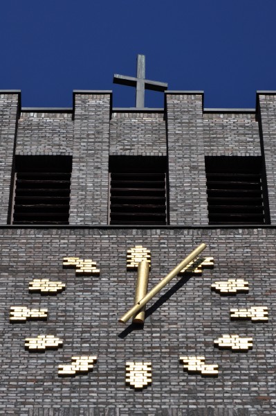 Bugenhagenkirche (Hamburg-Barmbek-Süd).Uhr.ajb