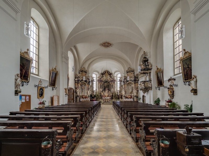 Buttenheim-church-Interior-P1245630hdr