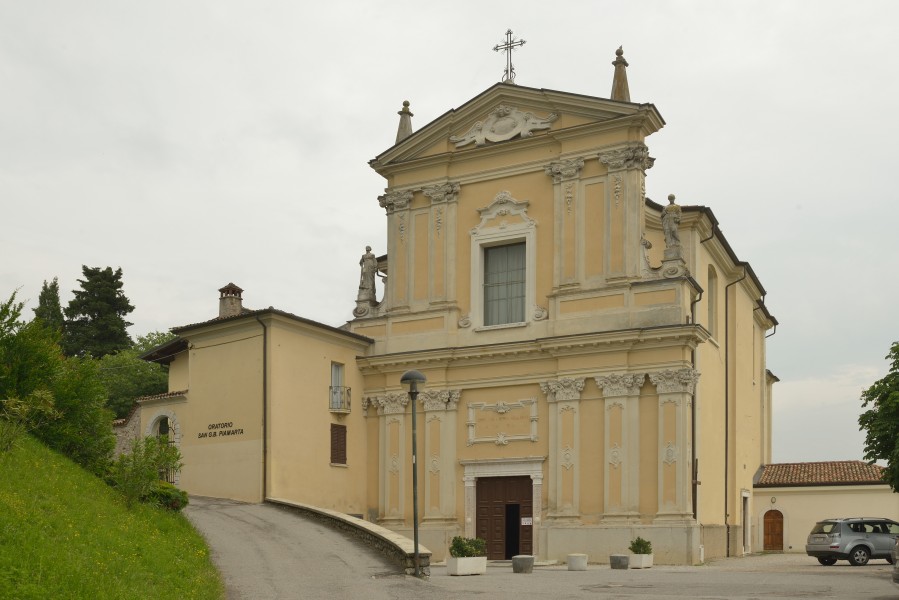 Carzago Riviera chiesa San Lorenzo facciata provincia Brescia