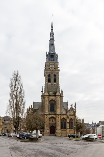 Charleville-Mézières, Basilique Notre Dame D'esperance -- 2017 -- 4839