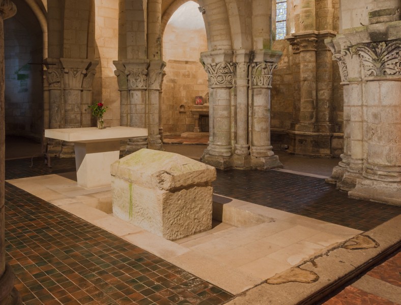 Choir, Altar, Sarcophagus Saint-Eutropius Basilica Saintes Charente-Maritime
