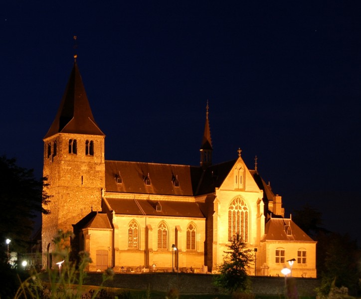 Church Heel by night