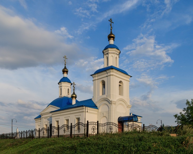 Church in Vvedenskaya Sloboda 08-2016
